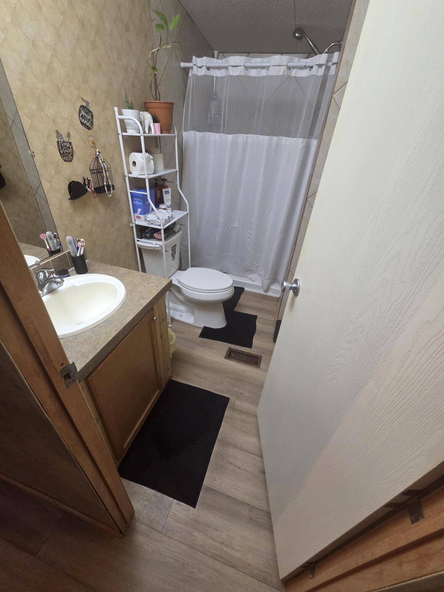 OAKWOOD HILLS UNIT 1 - Residential