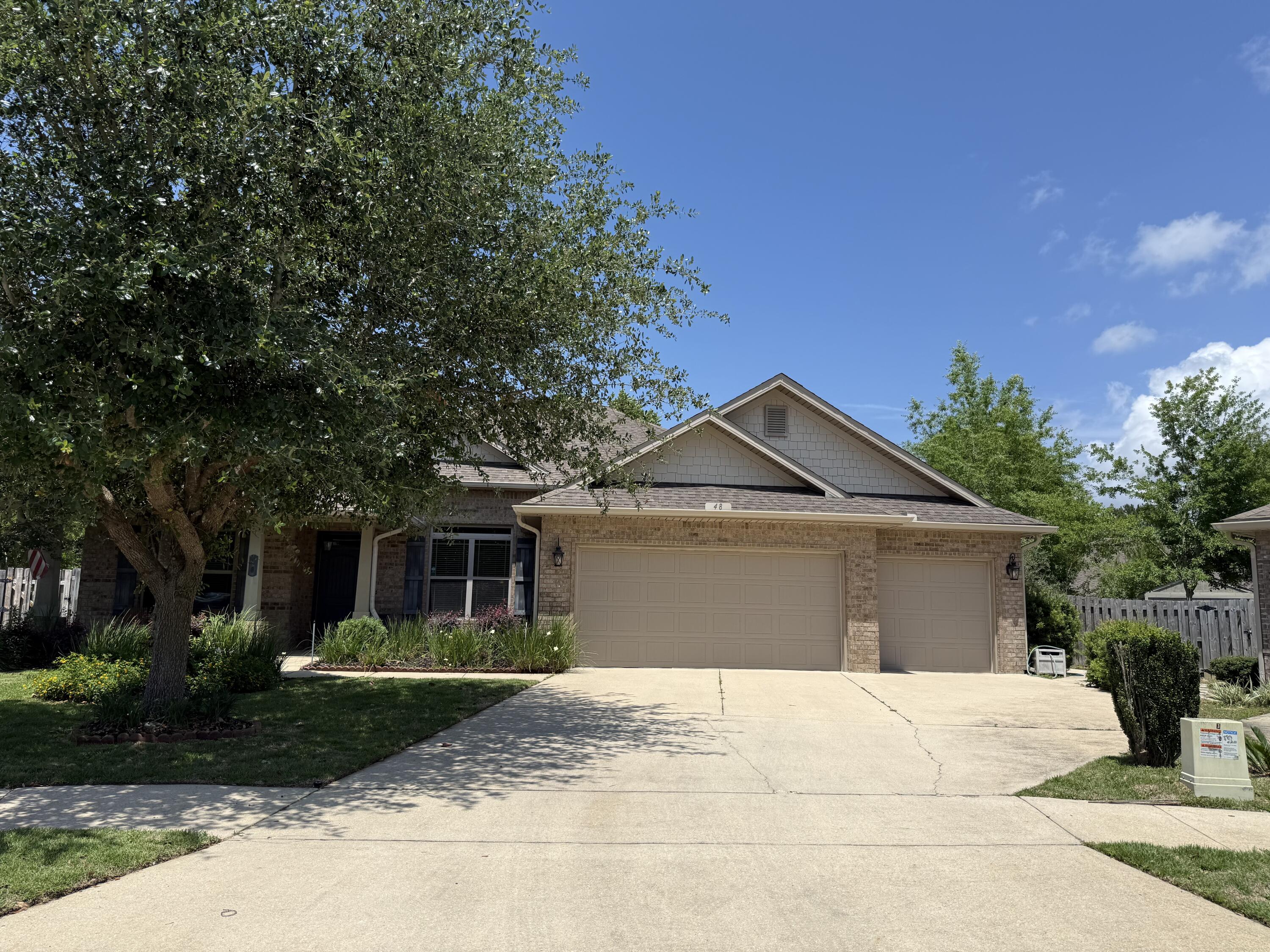 HAMMOCK BAY - Residential
