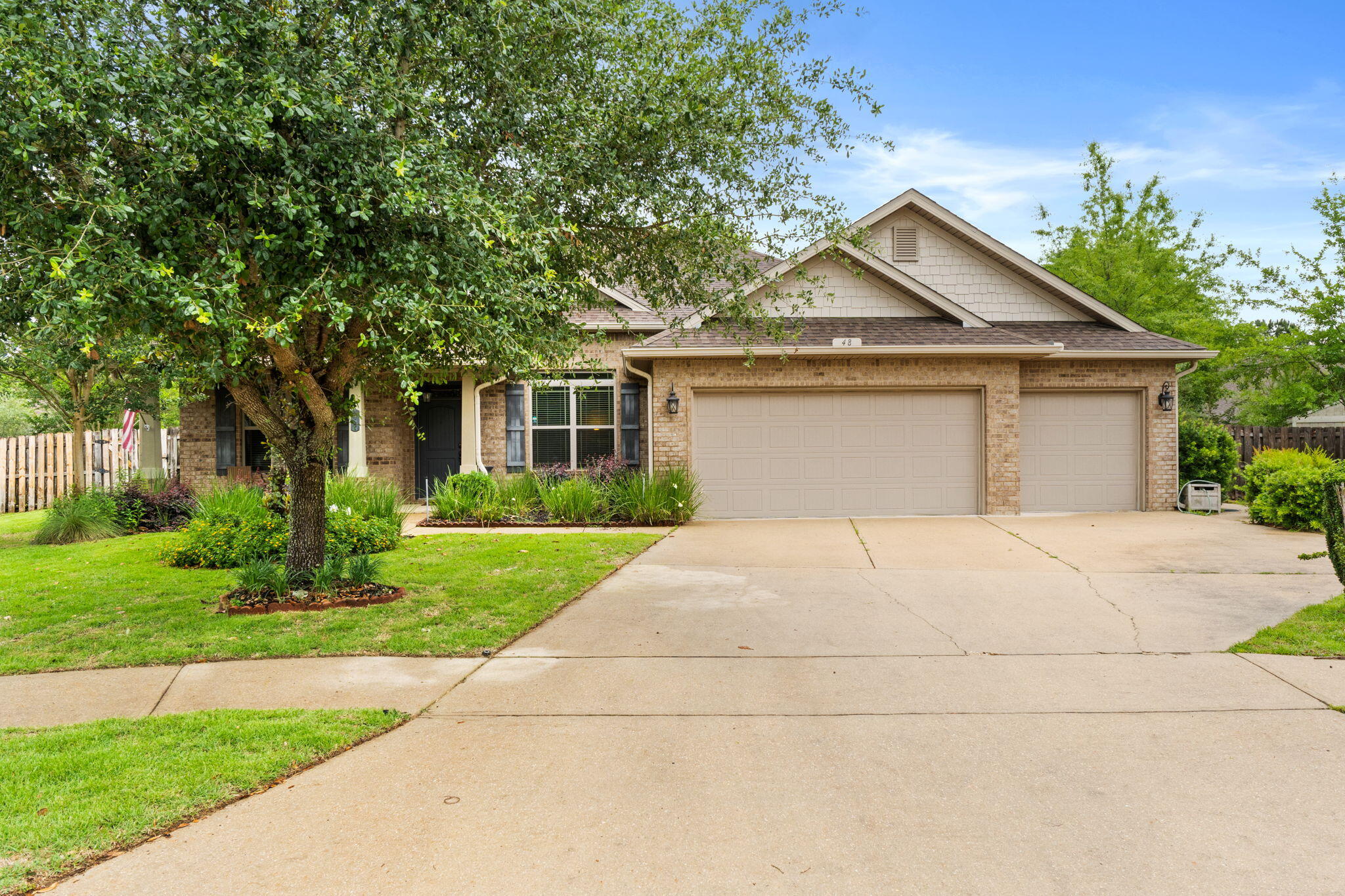 48 Madiera Drive