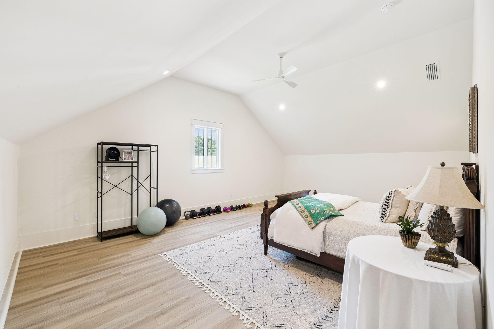 DAUGHETTES AMENDED - Residential