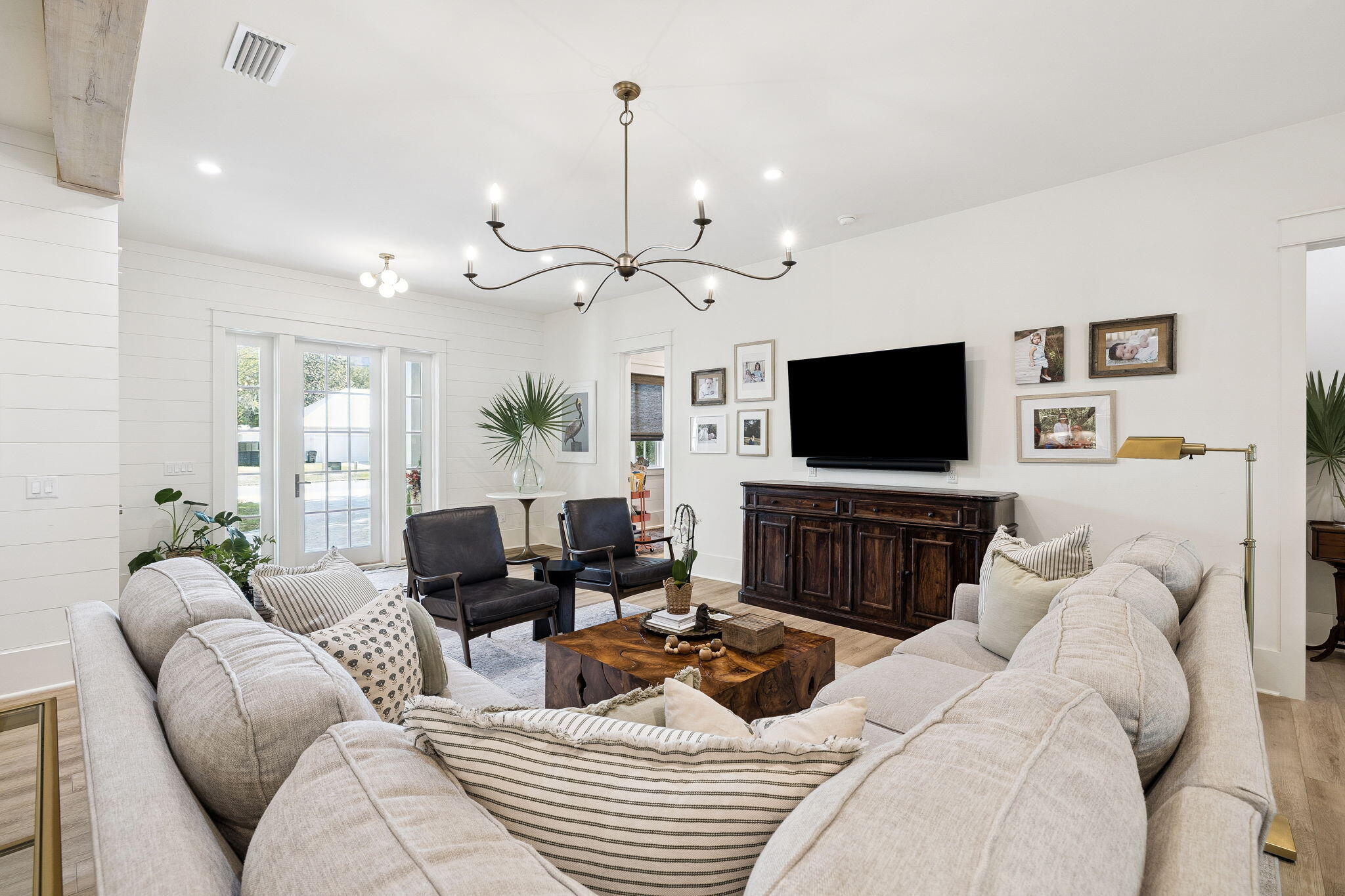 DAUGHETTES AMENDED - Residential