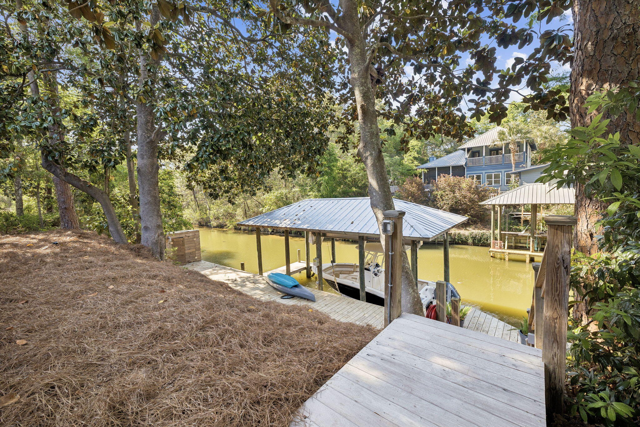DAUGHETTES AMENDED - Residential