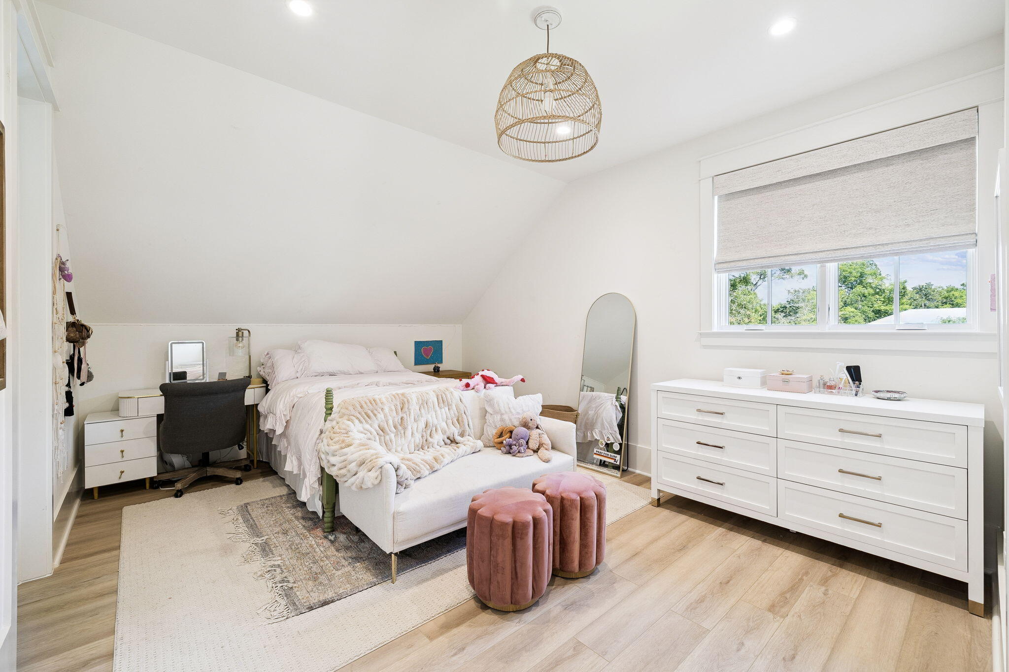 DAUGHETTES AMENDED - Residential