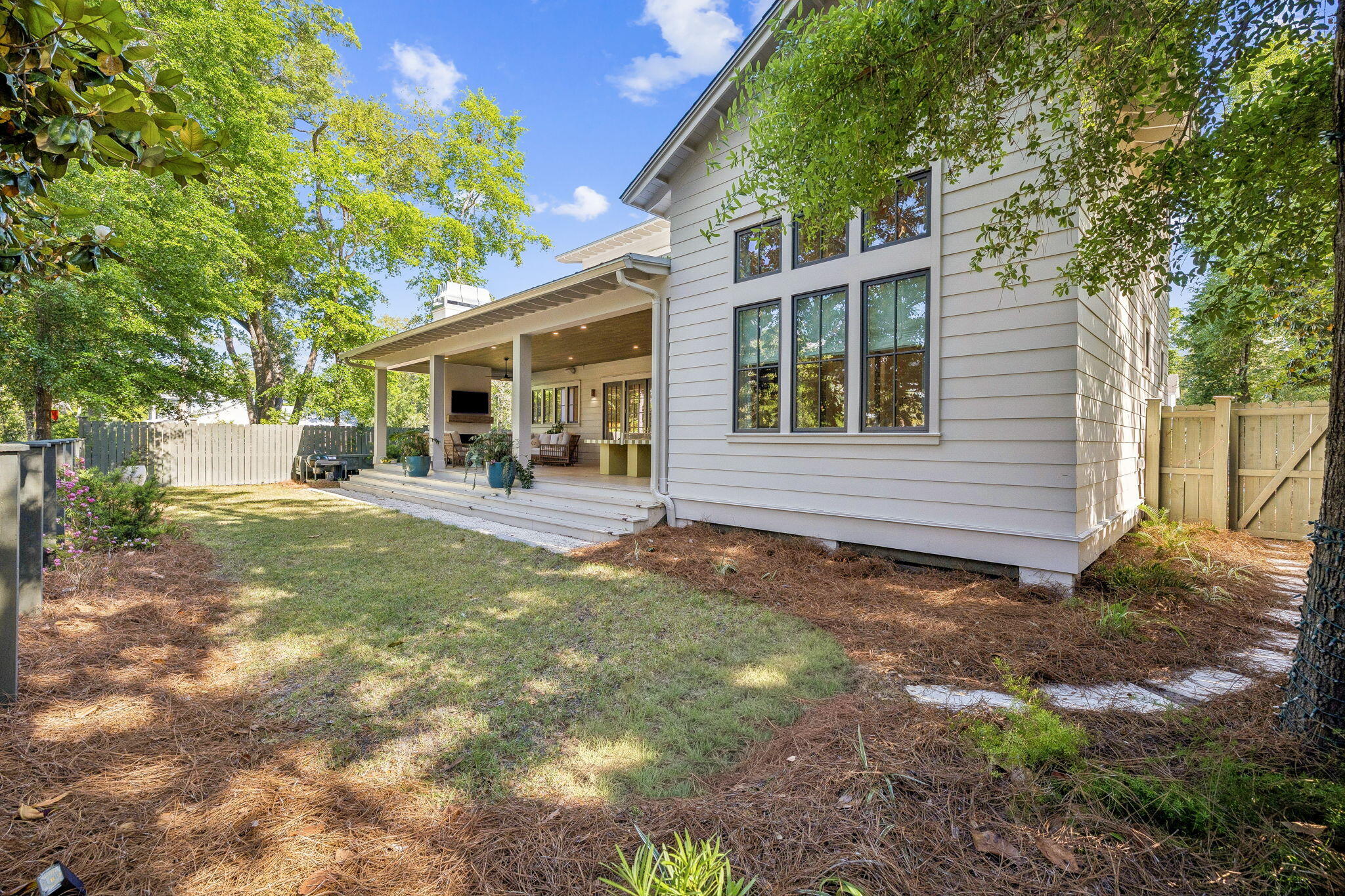 DAUGHETTES AMENDED - Residential