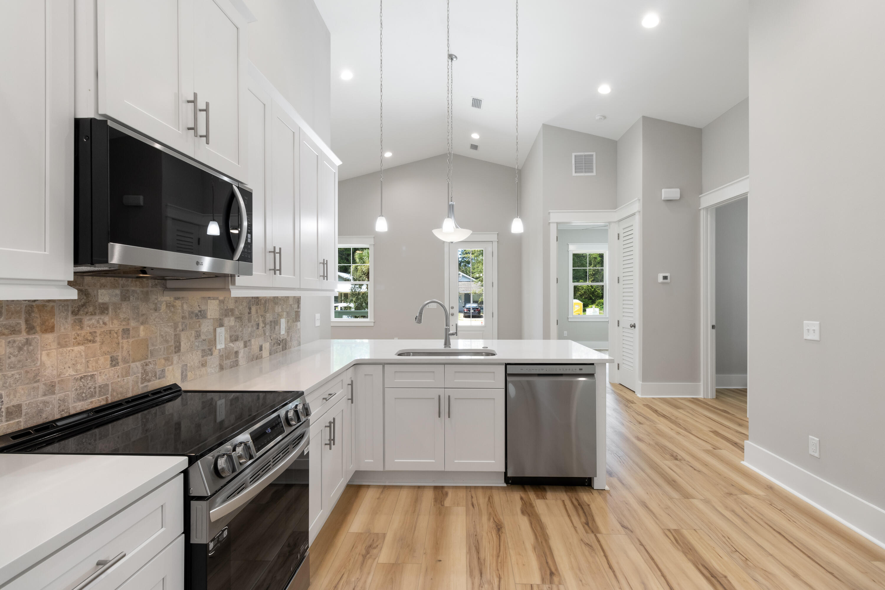 TOWN OF SANTA ROSA - Residential