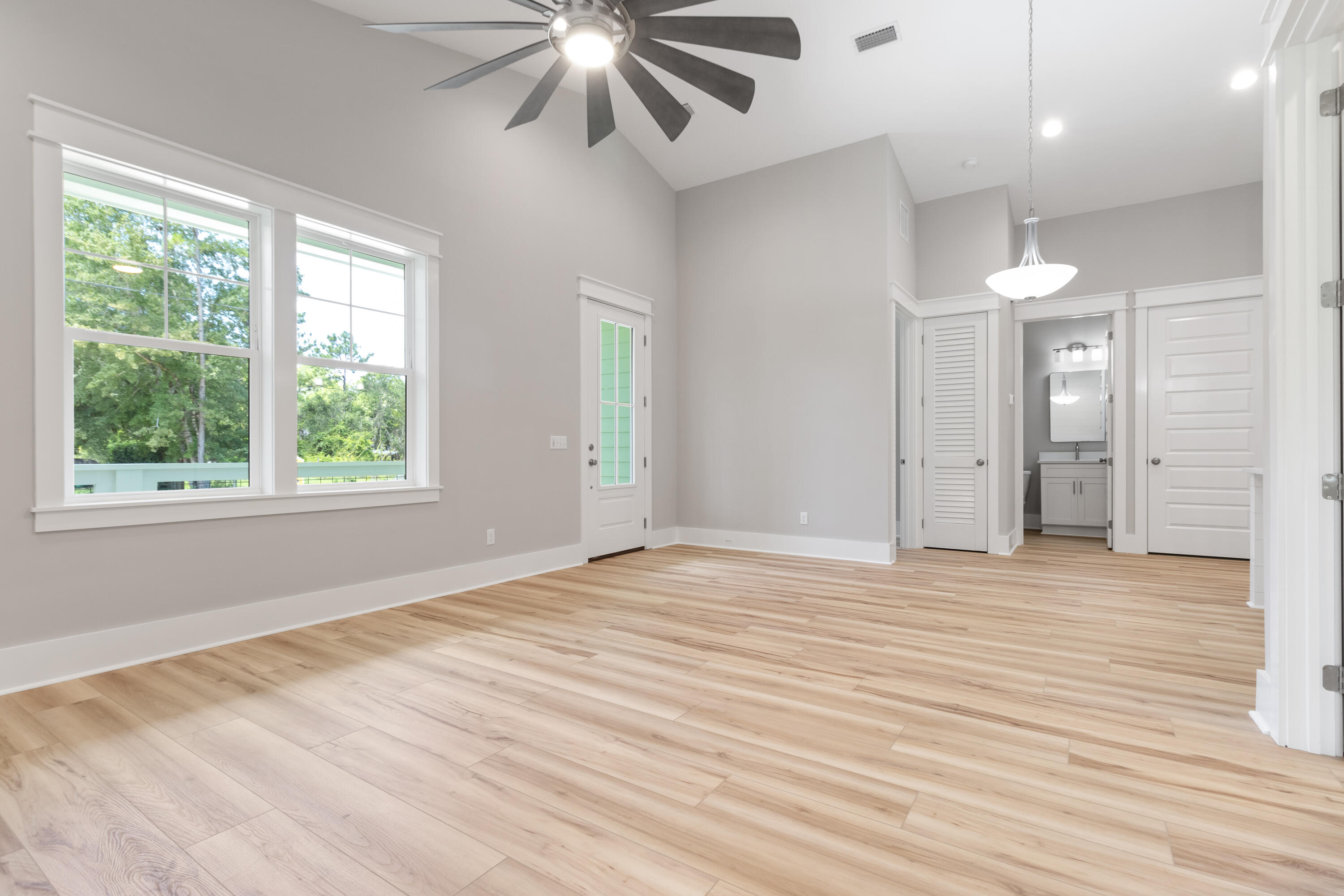 TOWN OF SANTA ROSA - Residential