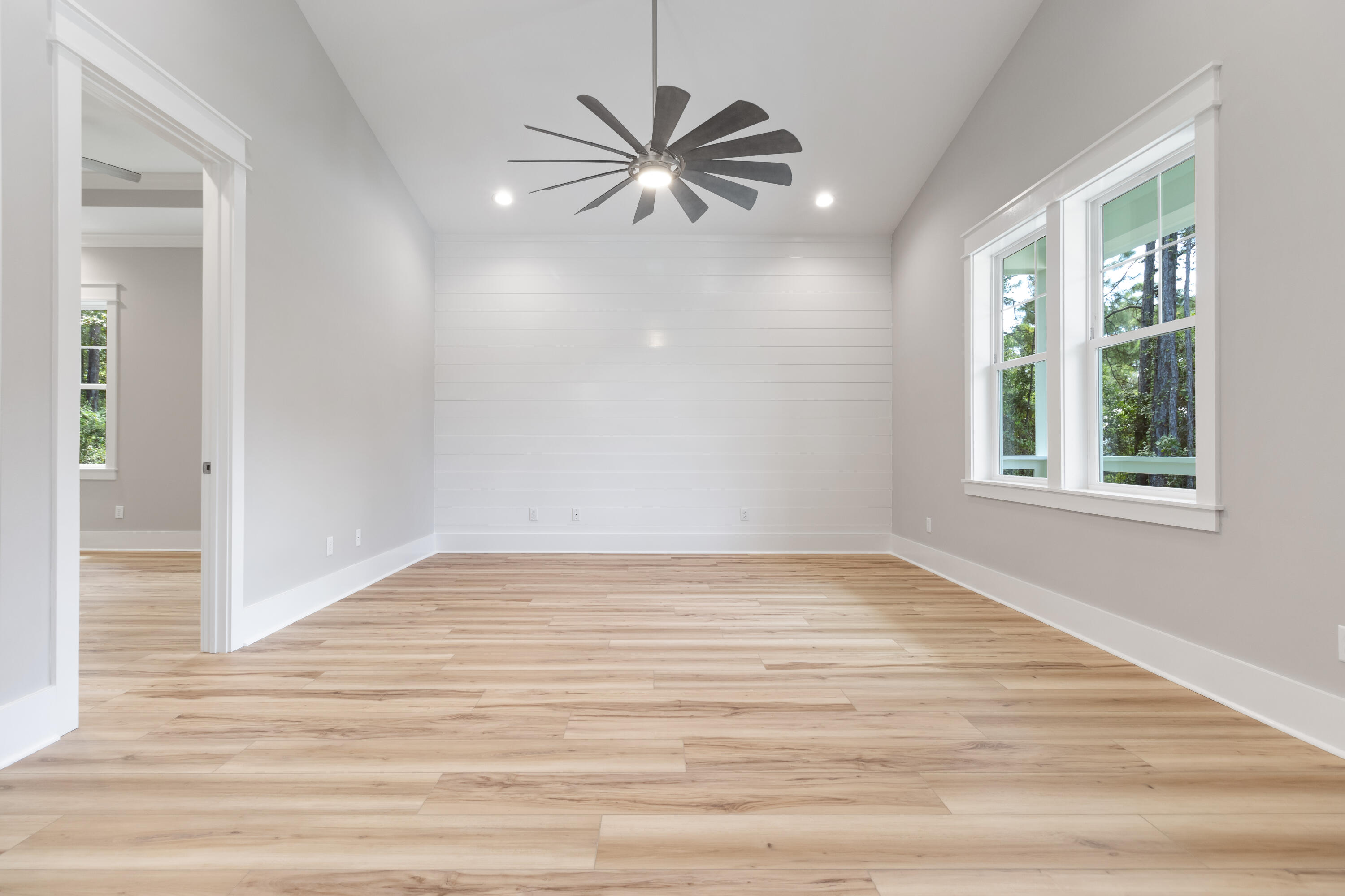 TOWN OF SANTA ROSA - Residential