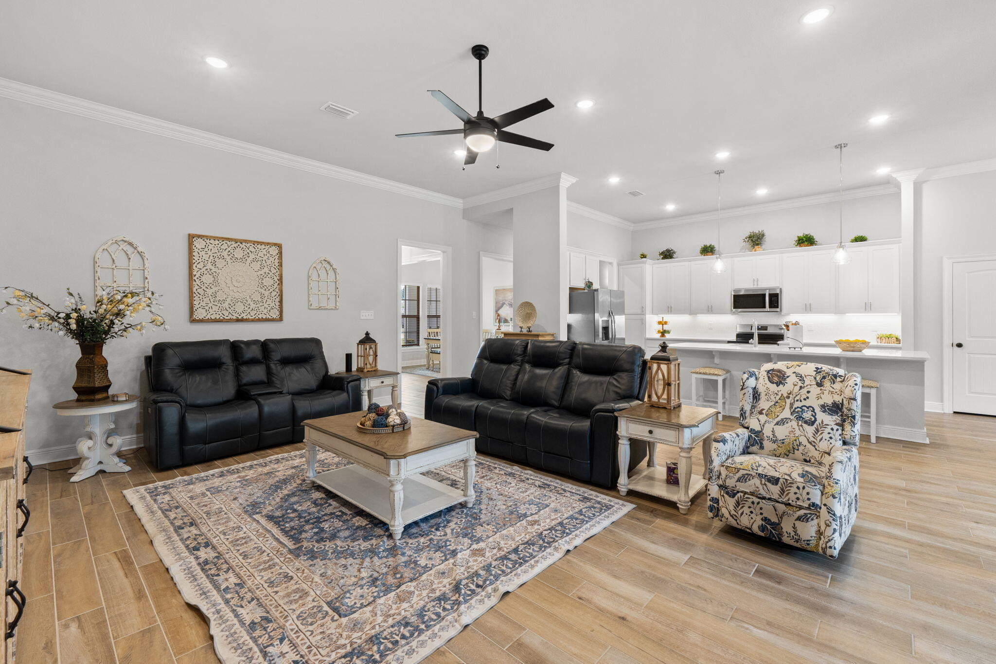 HAMMOCK BAY - LANTERNS - Residential