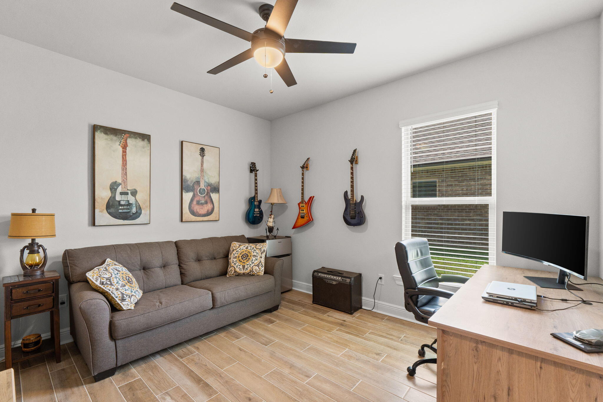 HAMMOCK BAY - LANTERNS - Residential