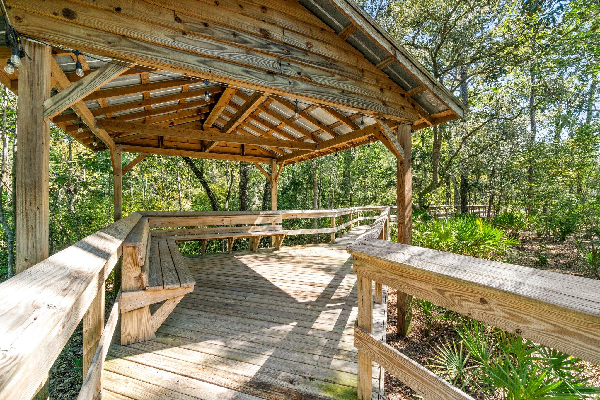 HAMMOCK BAY - LANTERNS - Residential