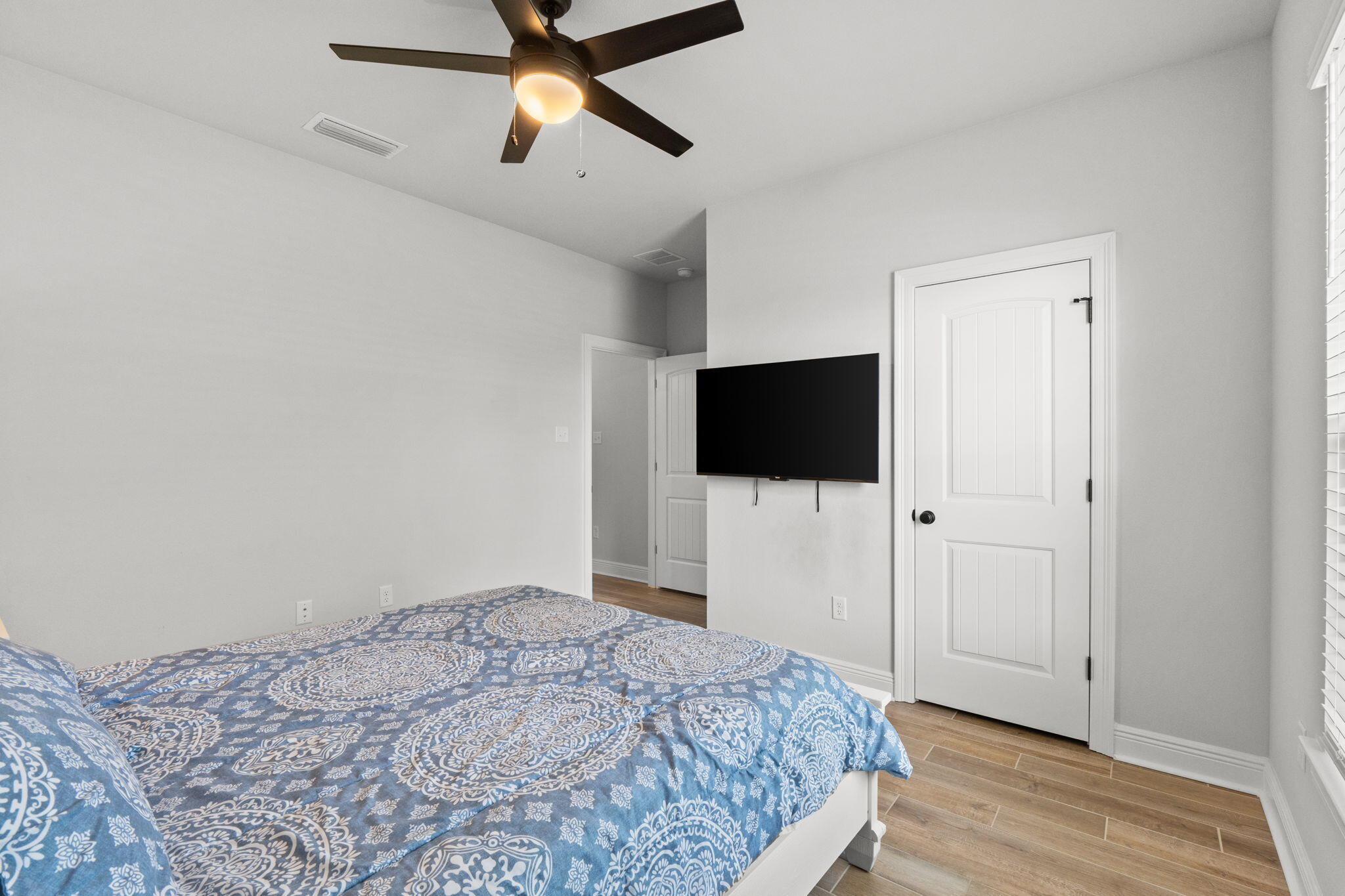 HAMMOCK BAY - LANTERNS - Residential