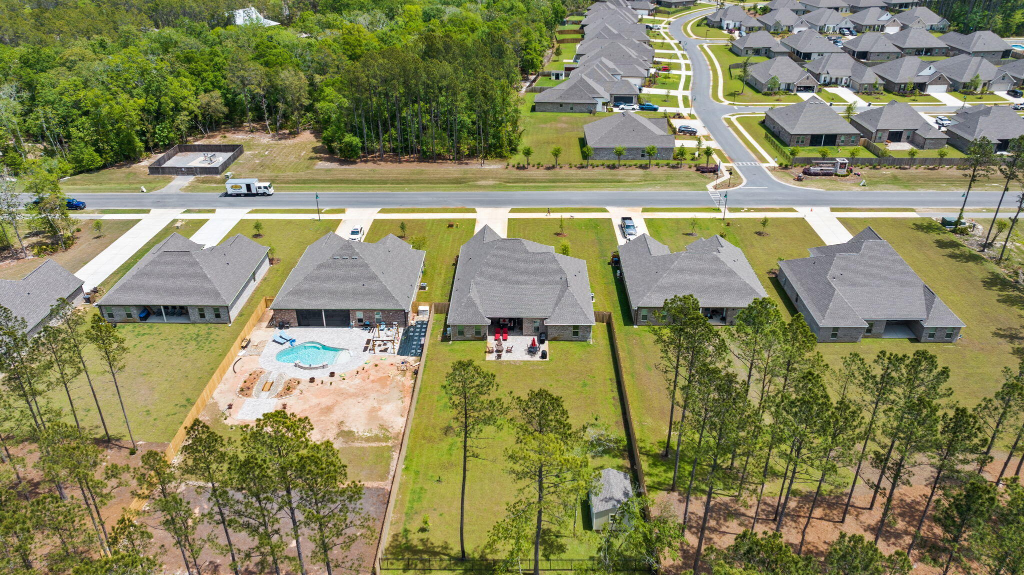 HAMMOCK BAY - LANTERNS - Residential