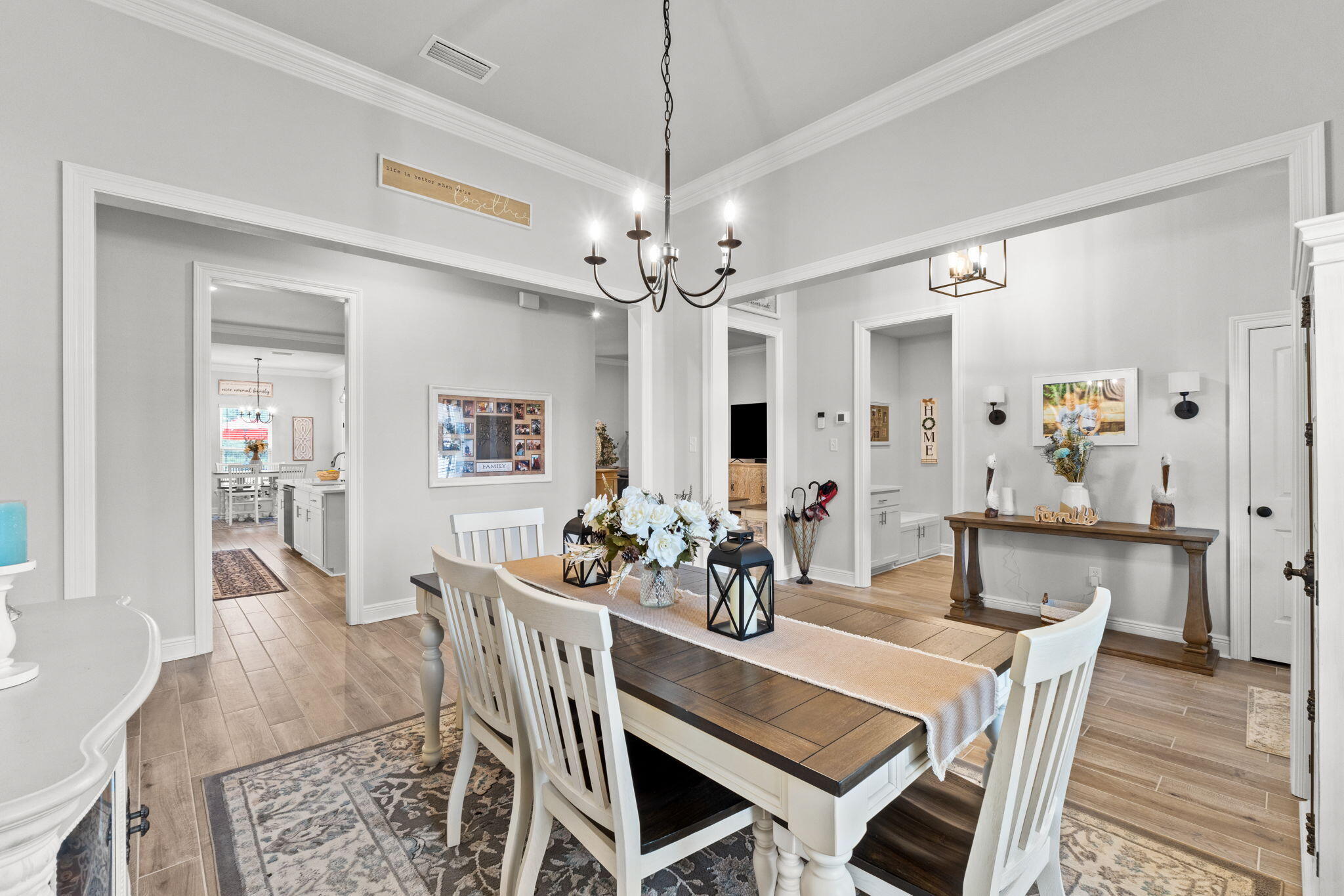 HAMMOCK BAY - LANTERNS - Residential