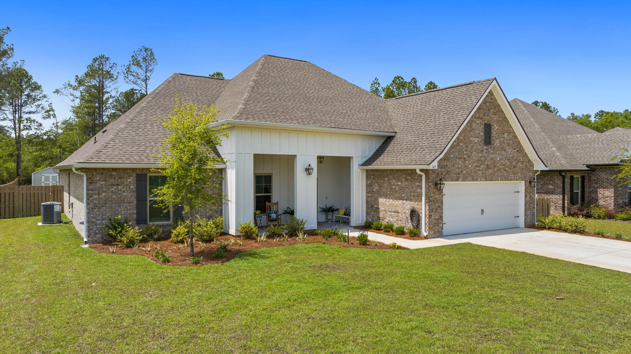 HAMMOCK BAY - LANTERNS - Residential