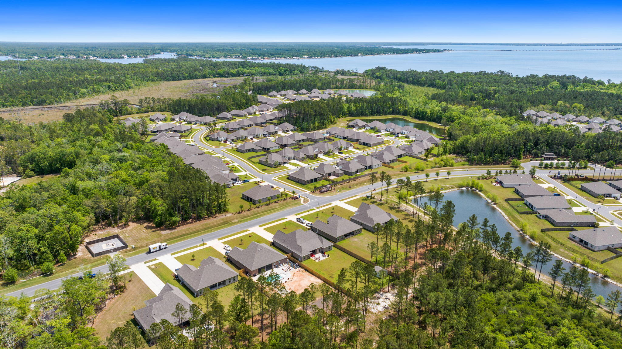 HAMMOCK BAY - LANTERNS - Residential