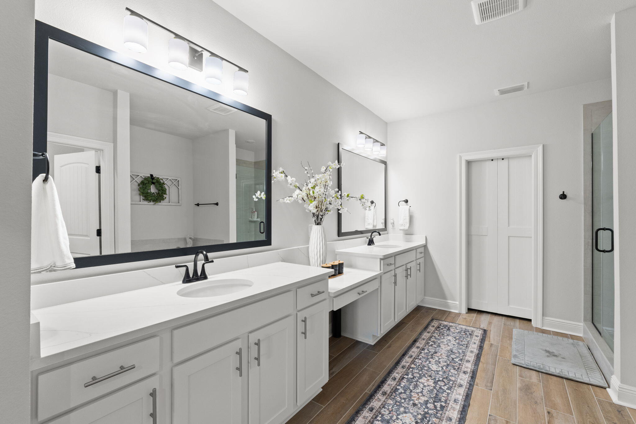 HAMMOCK BAY - LANTERNS - Residential