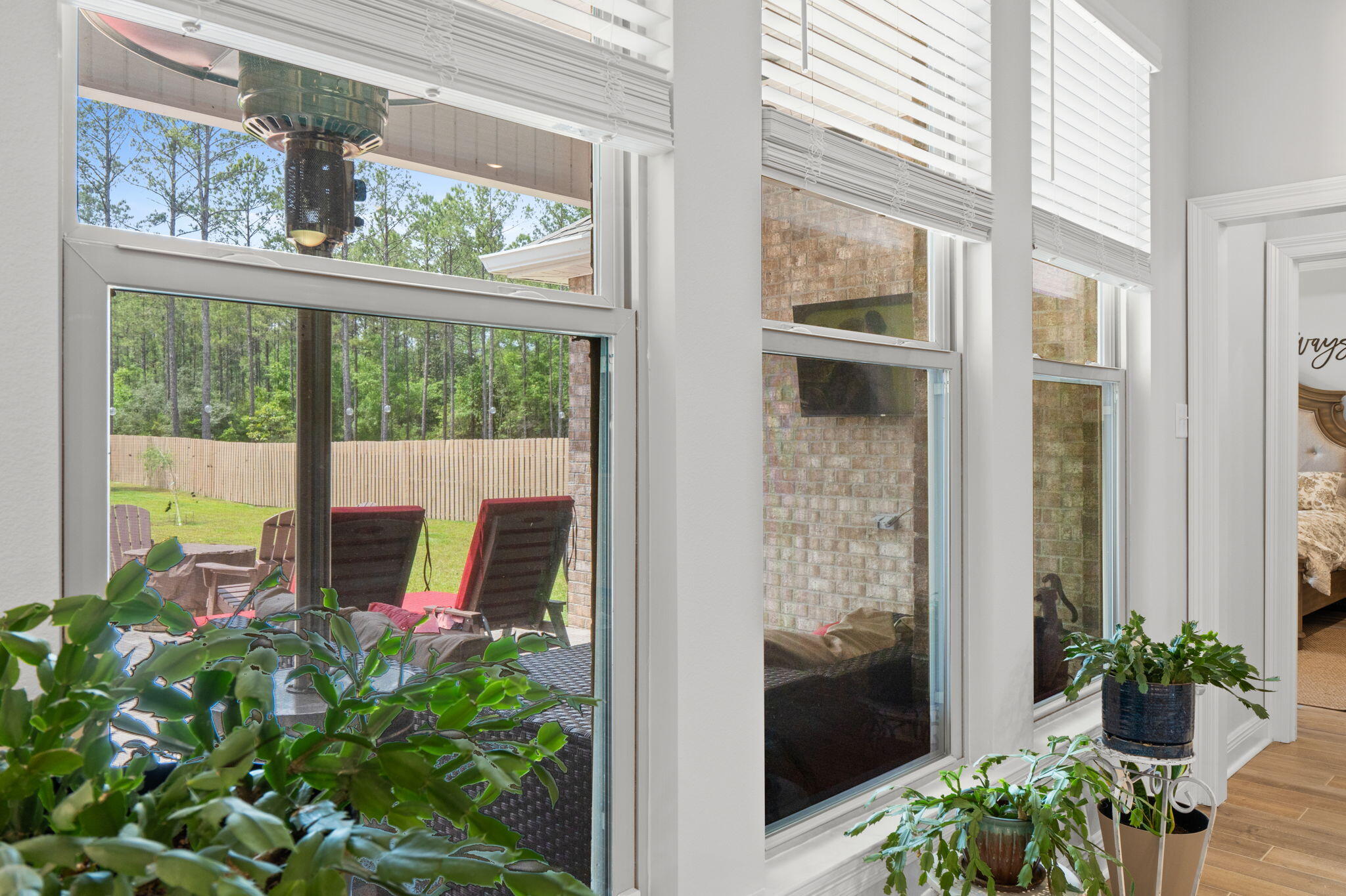 HAMMOCK BAY - LANTERNS - Residential