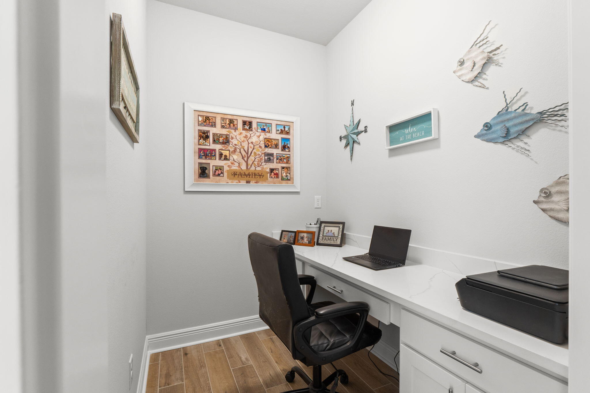 HAMMOCK BAY - LANTERNS - Residential