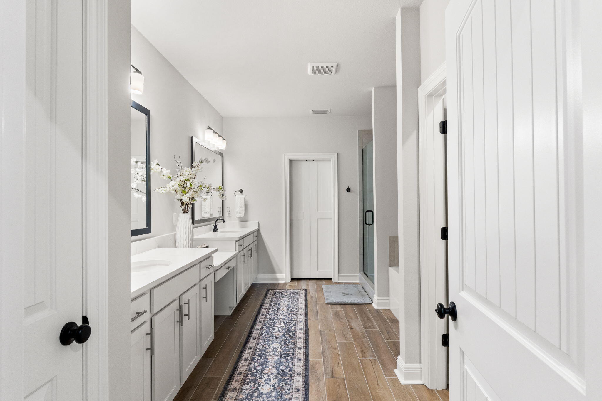 HAMMOCK BAY - LANTERNS - Residential