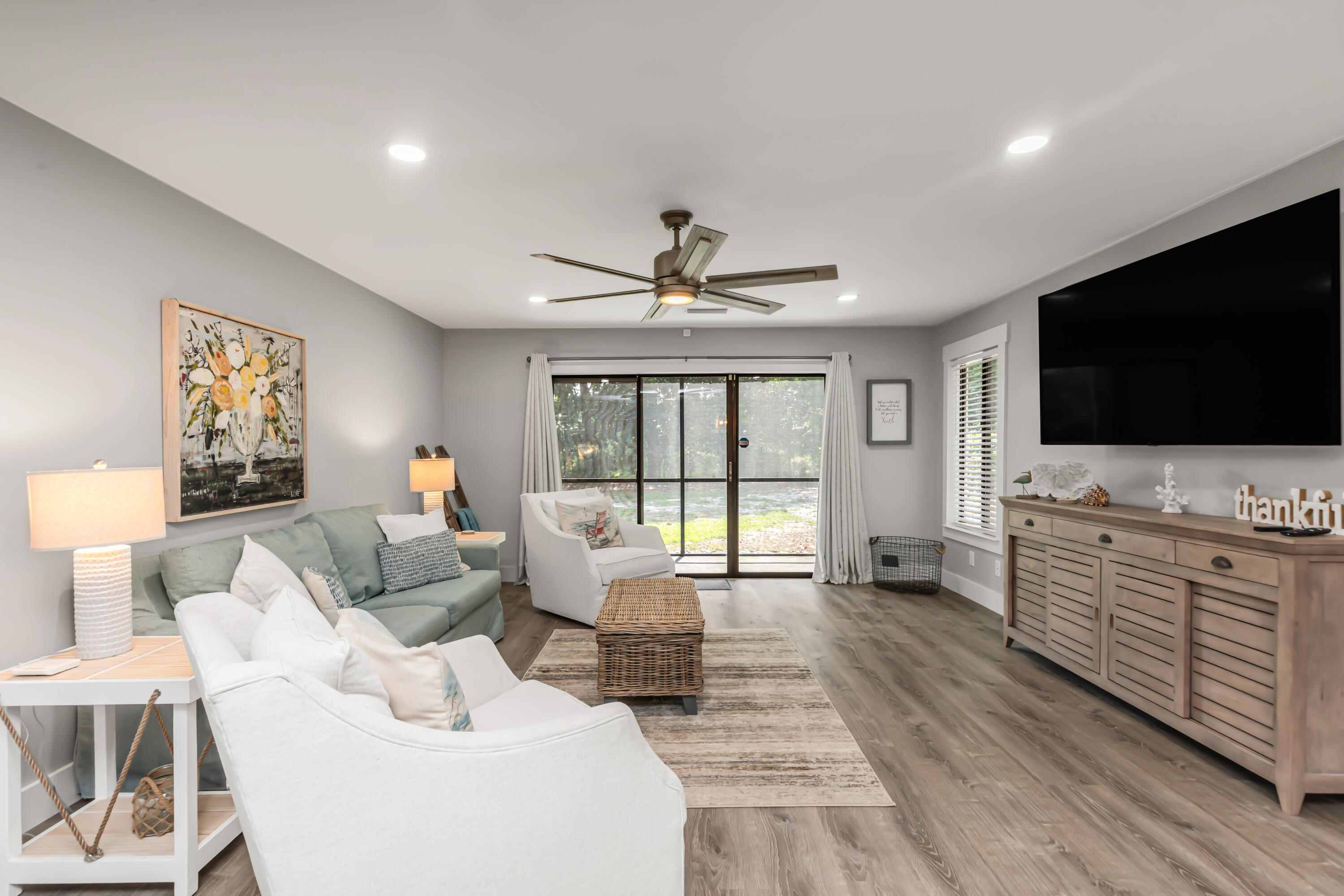 LAKESIDE CONDO AT BLUEWATER BAY - Residential