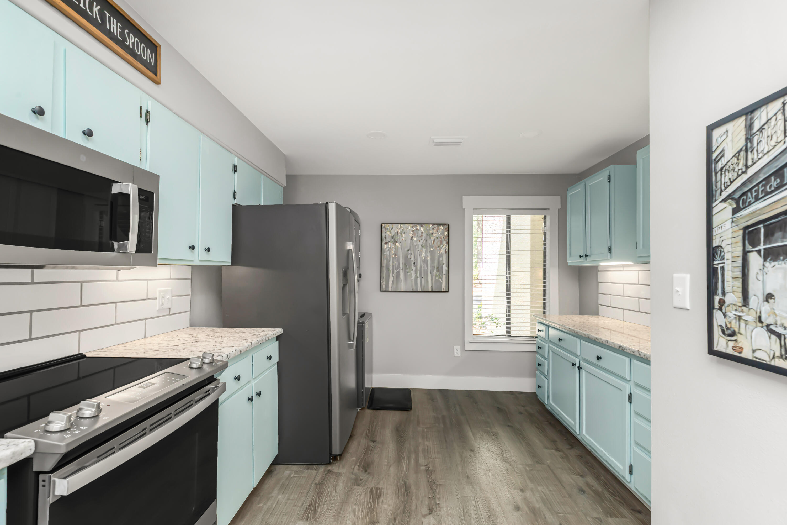 LAKESIDE CONDO AT BLUEWATER BAY - Residential