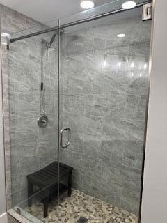 LAKESIDE CONDO AT BLUEWATER BAY - Residential