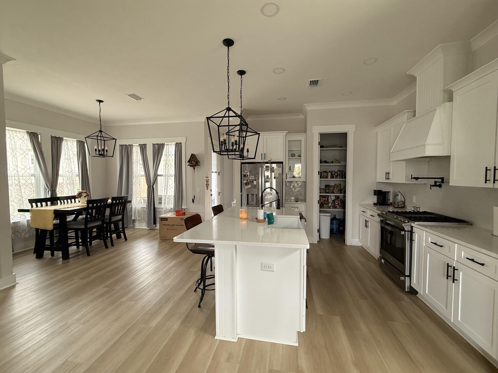 Deer Moss Creek - Residential Lease