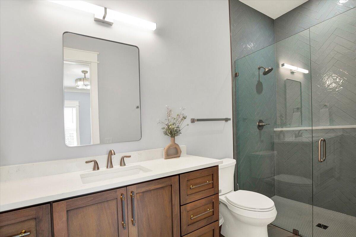 LULLWATER BEACH - Residential