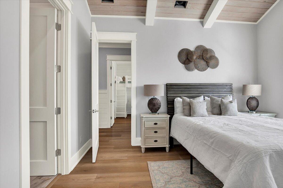 LULLWATER BEACH - Residential