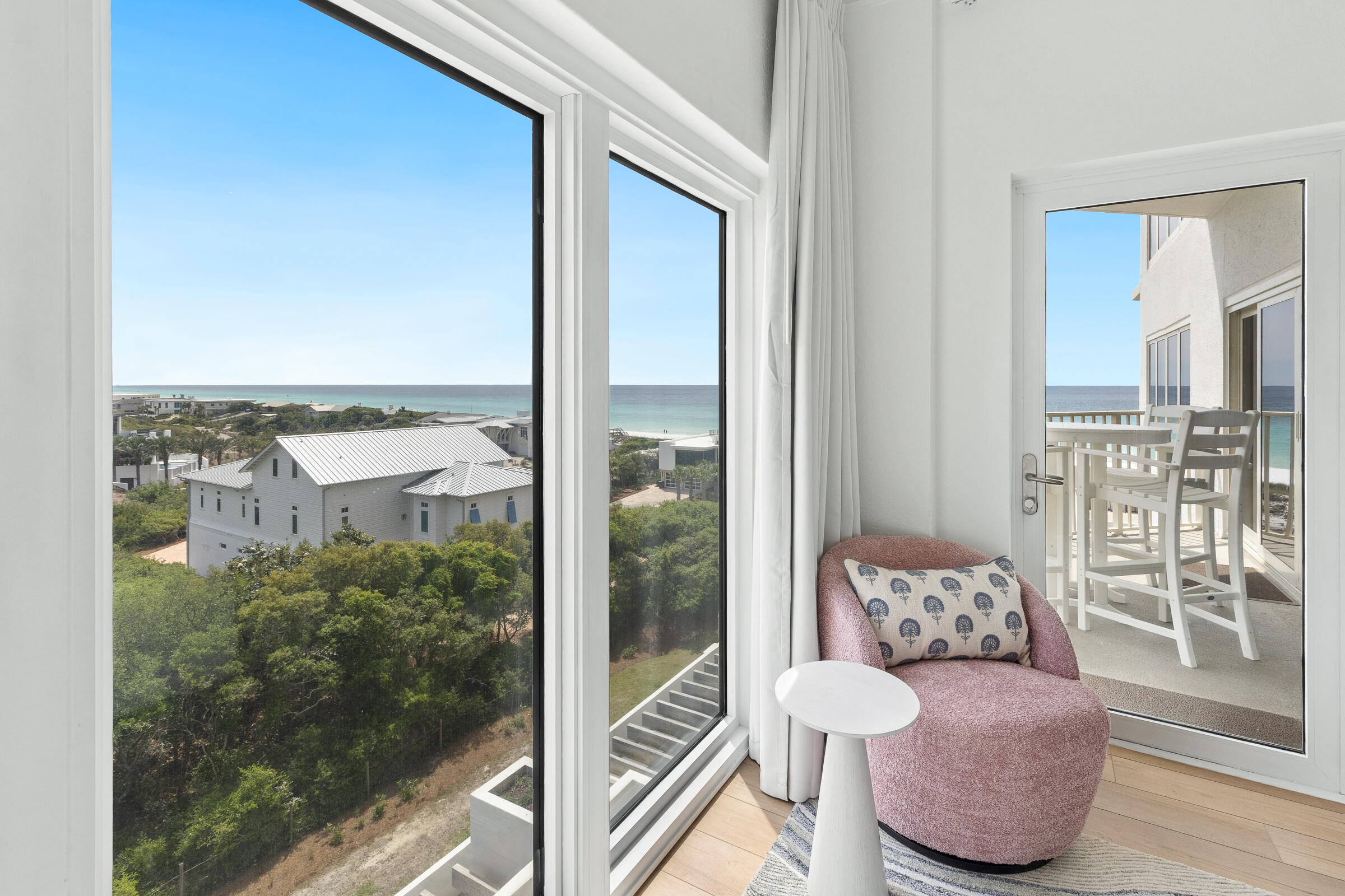 TOPS'L BEACH MANOR - Residential