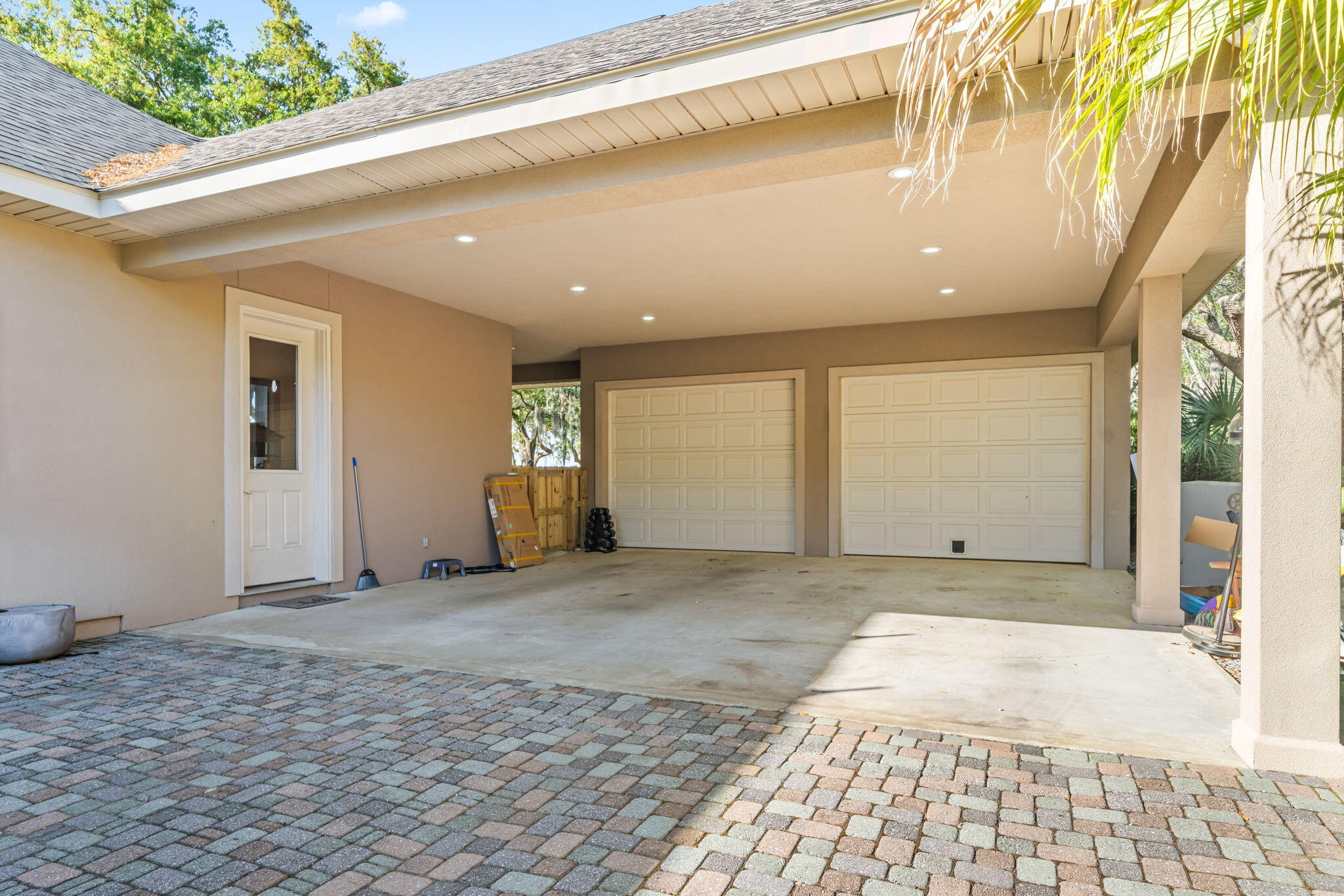 HATCHEE SHORES - Residential