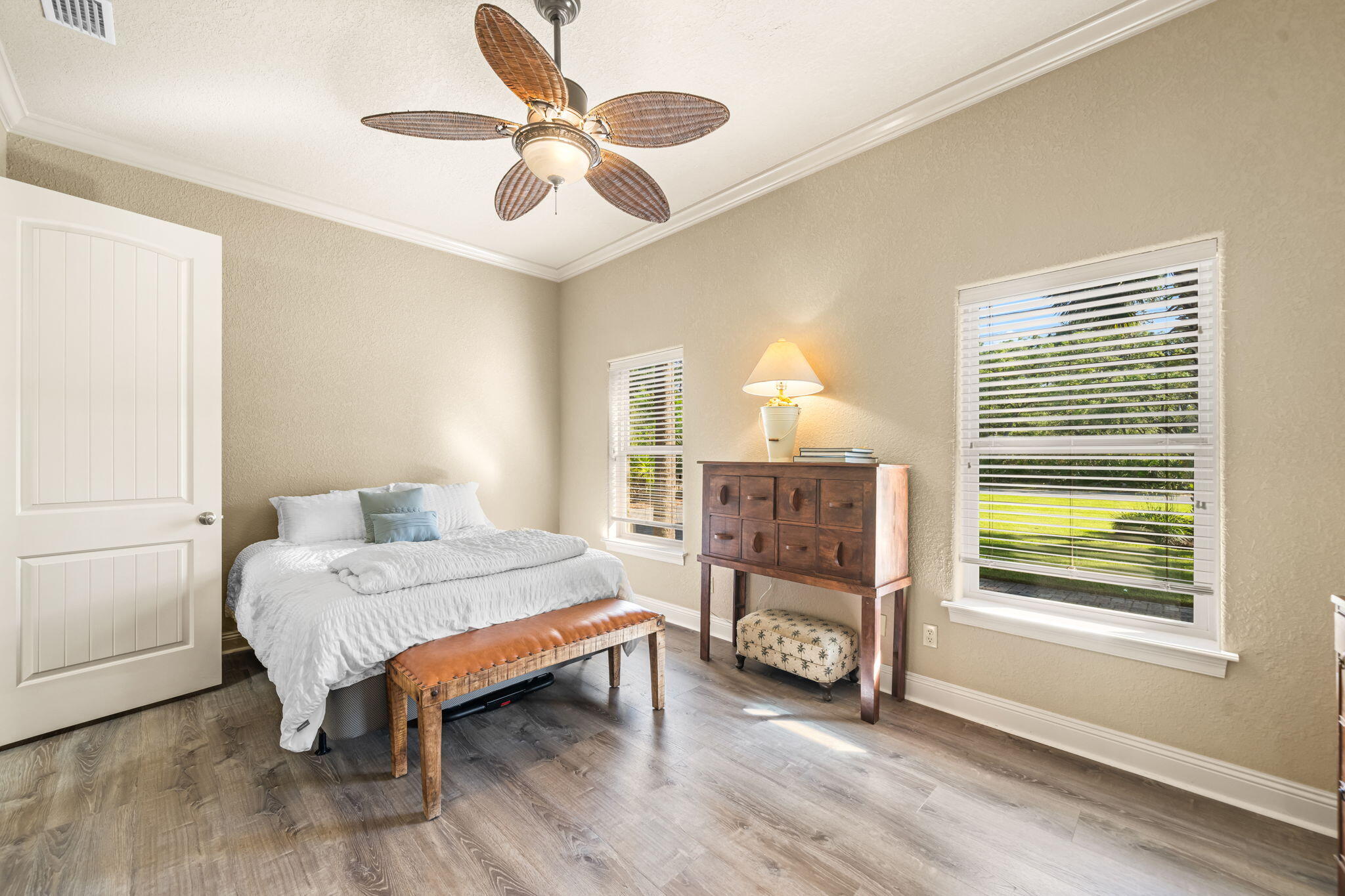 HATCHEE SHORES - Residential