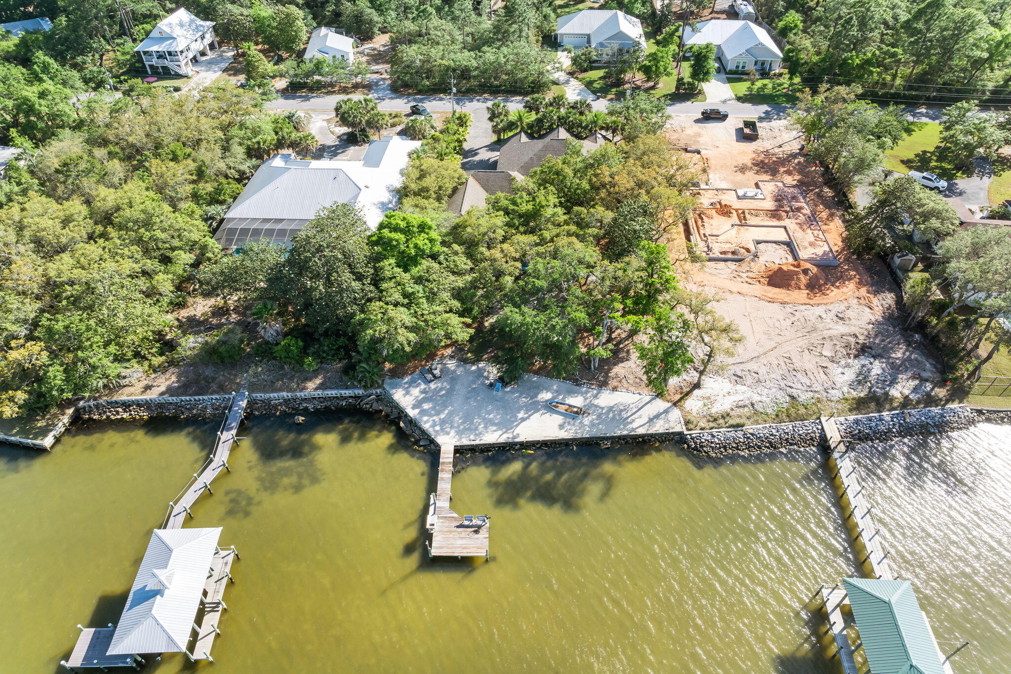 HATCHEE SHORES - Residential