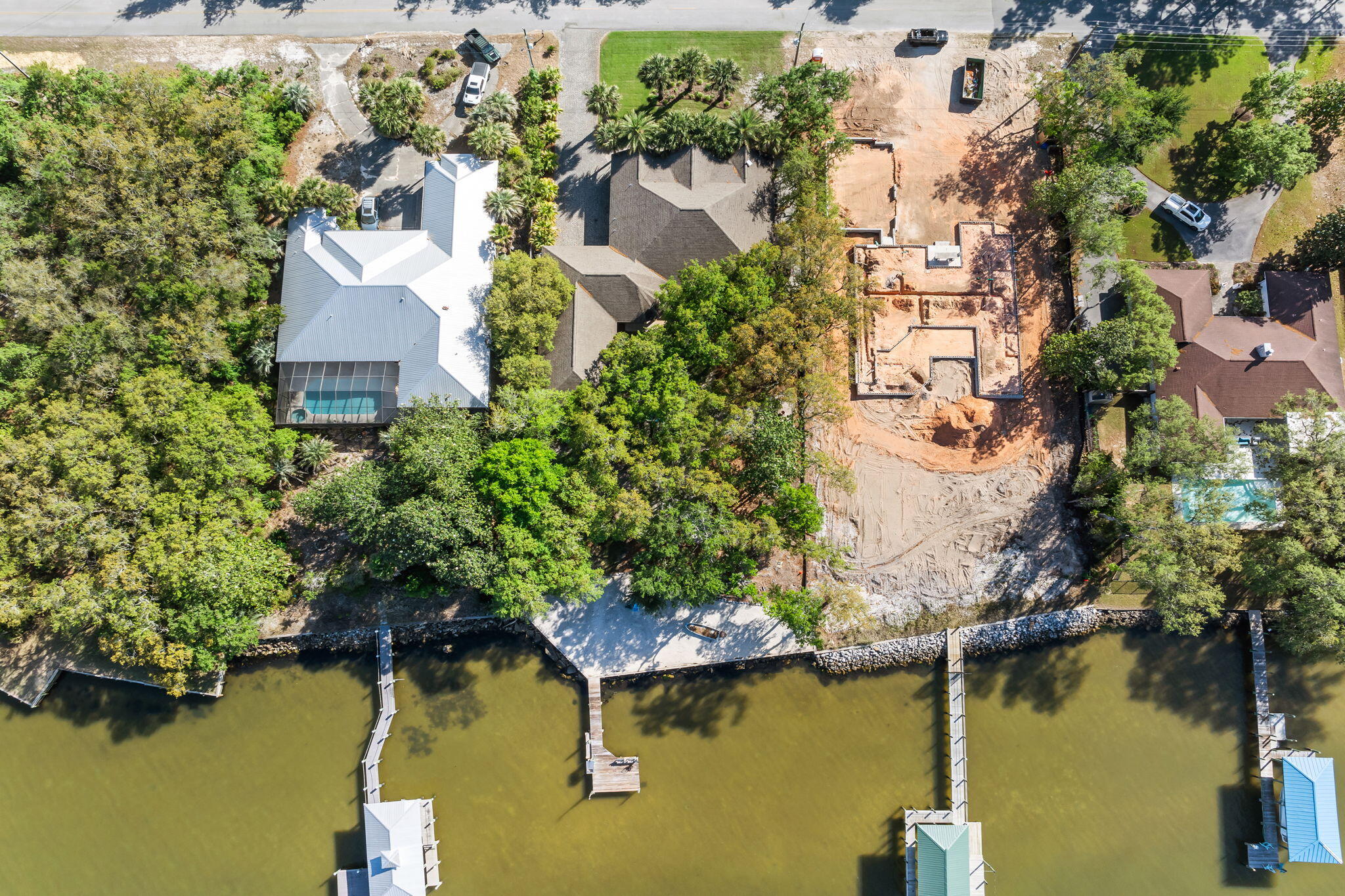 HATCHEE SHORES - Residential