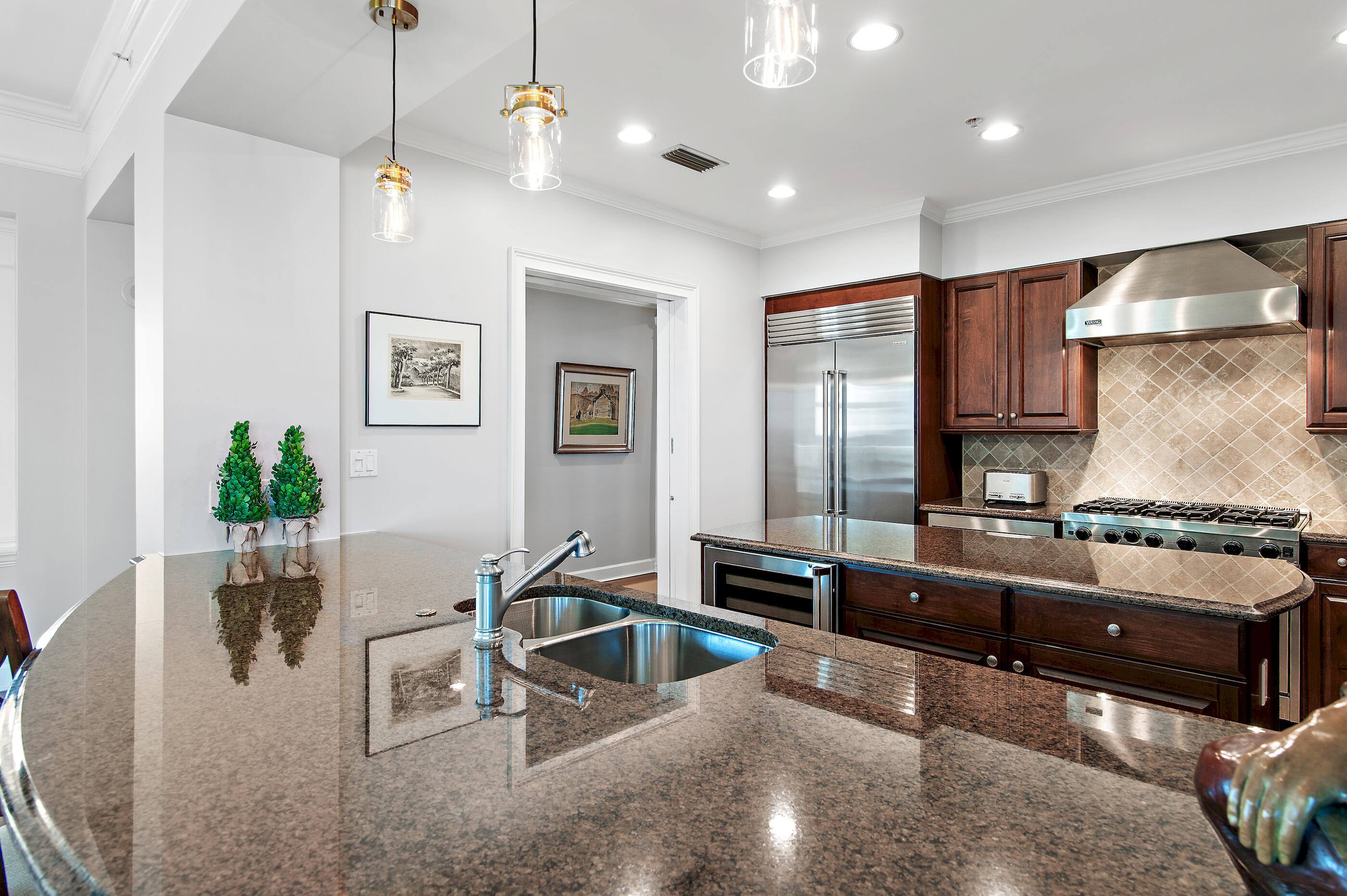 ONE WATER PLACE - Residential