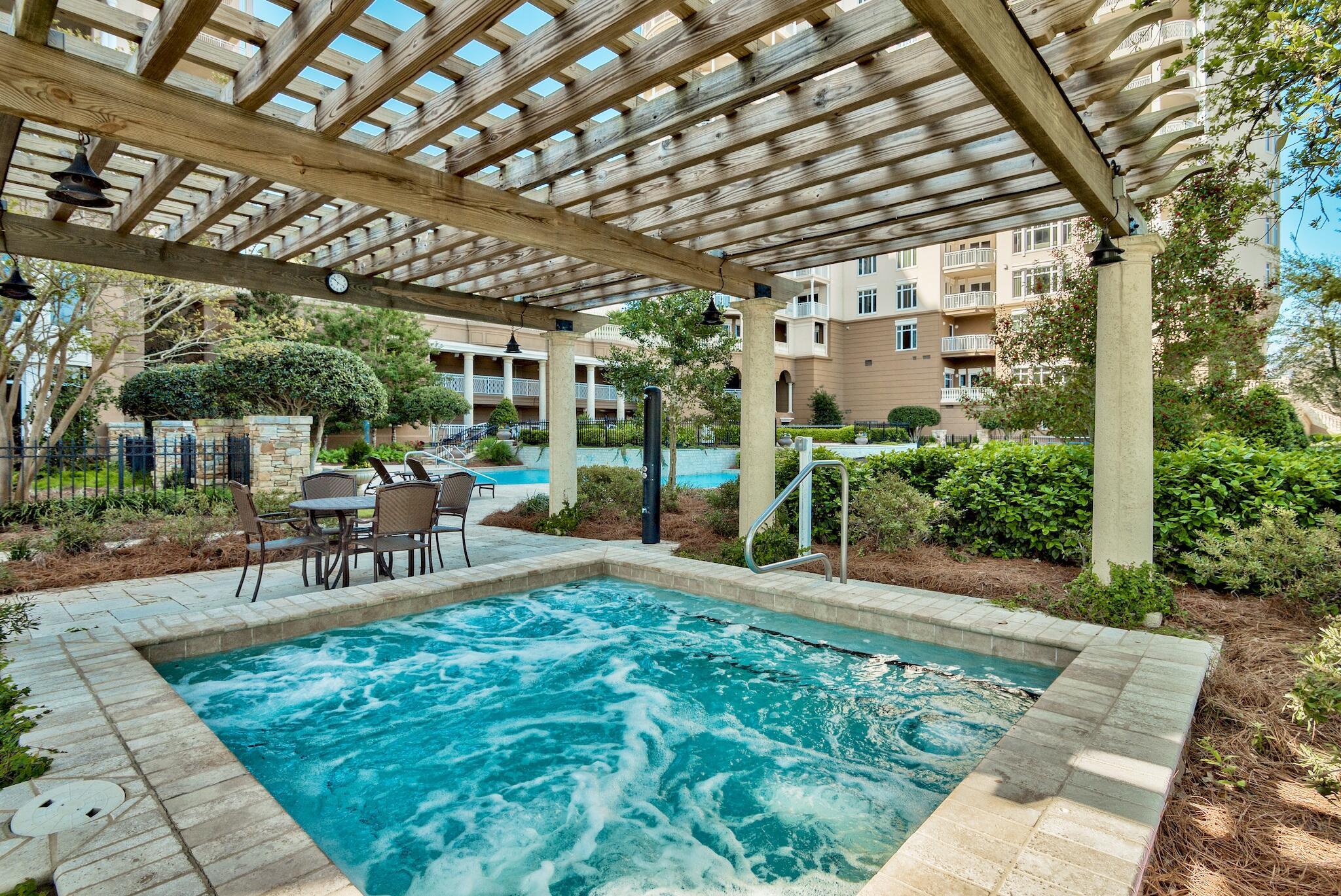 ONE WATER PLACE - Residential