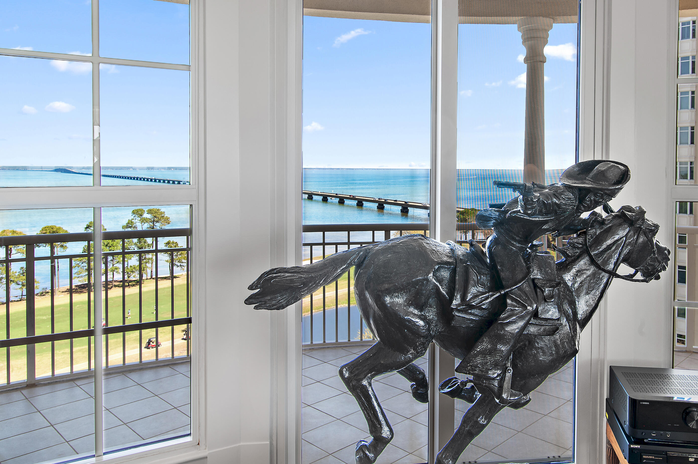 ONE WATER PLACE - Residential