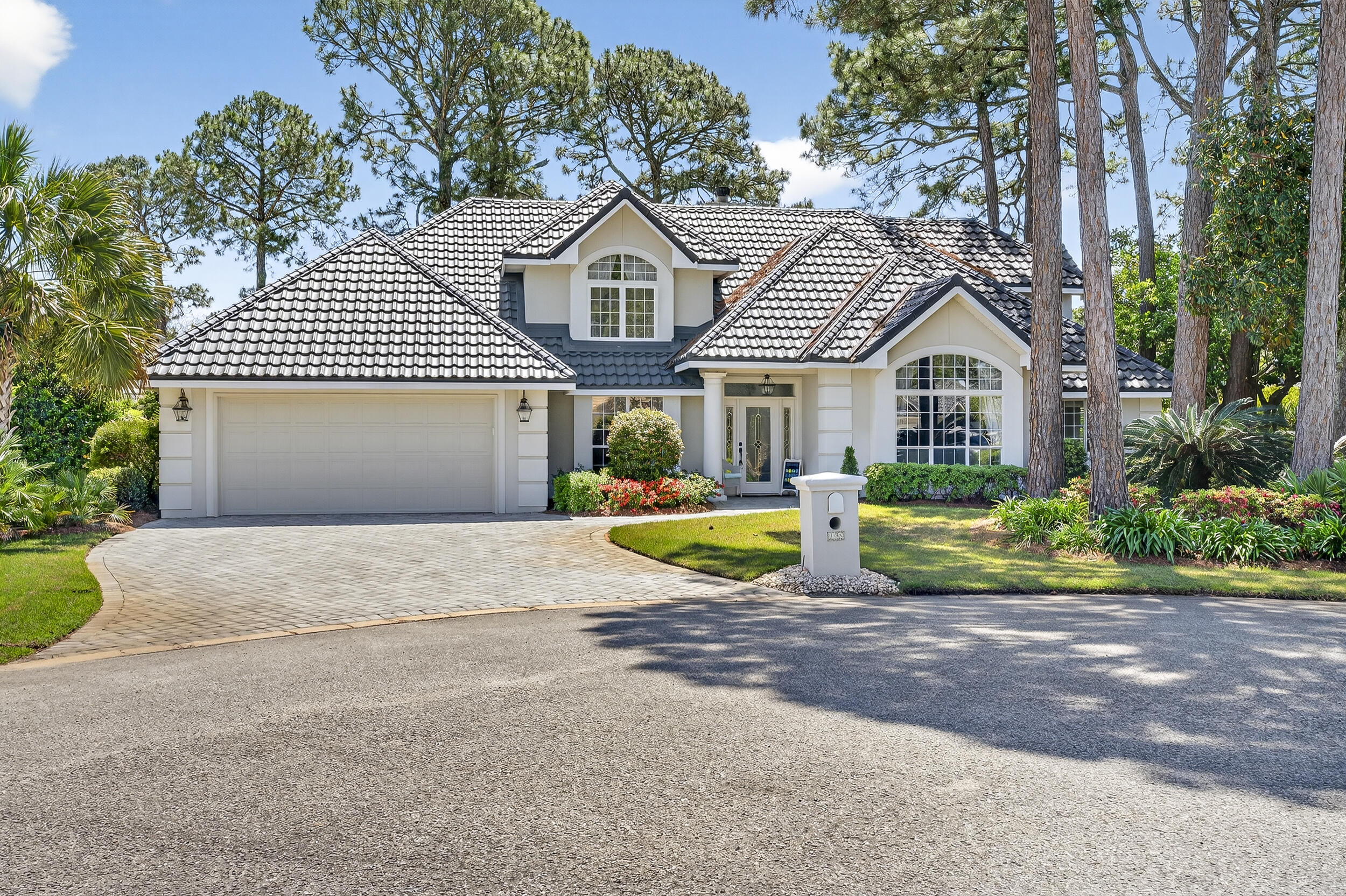 EMERALD BAY PH 1A - Residential