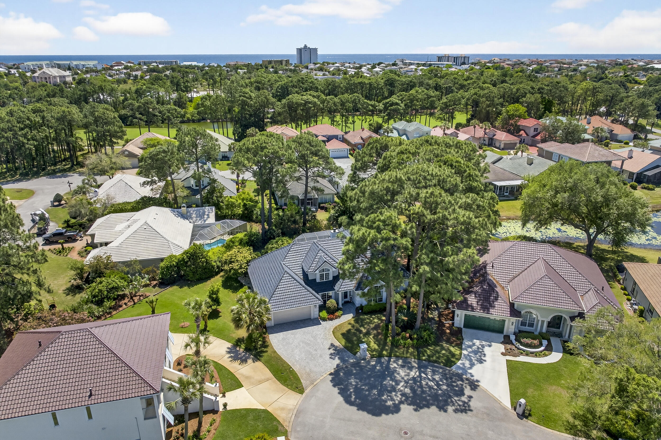 EMERALD BAY PH 1A - Residential