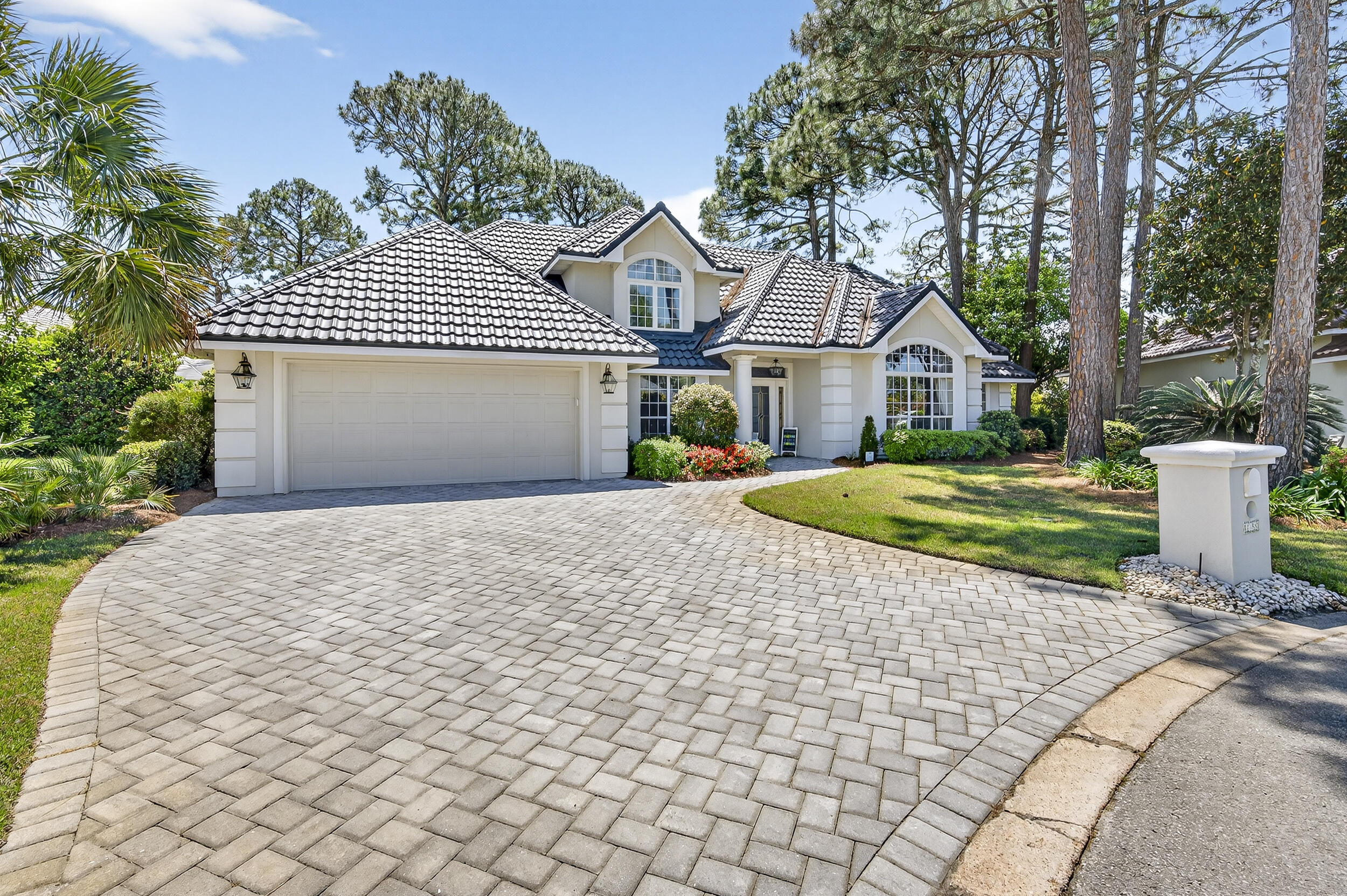 EMERALD BAY PH 1A - Residential