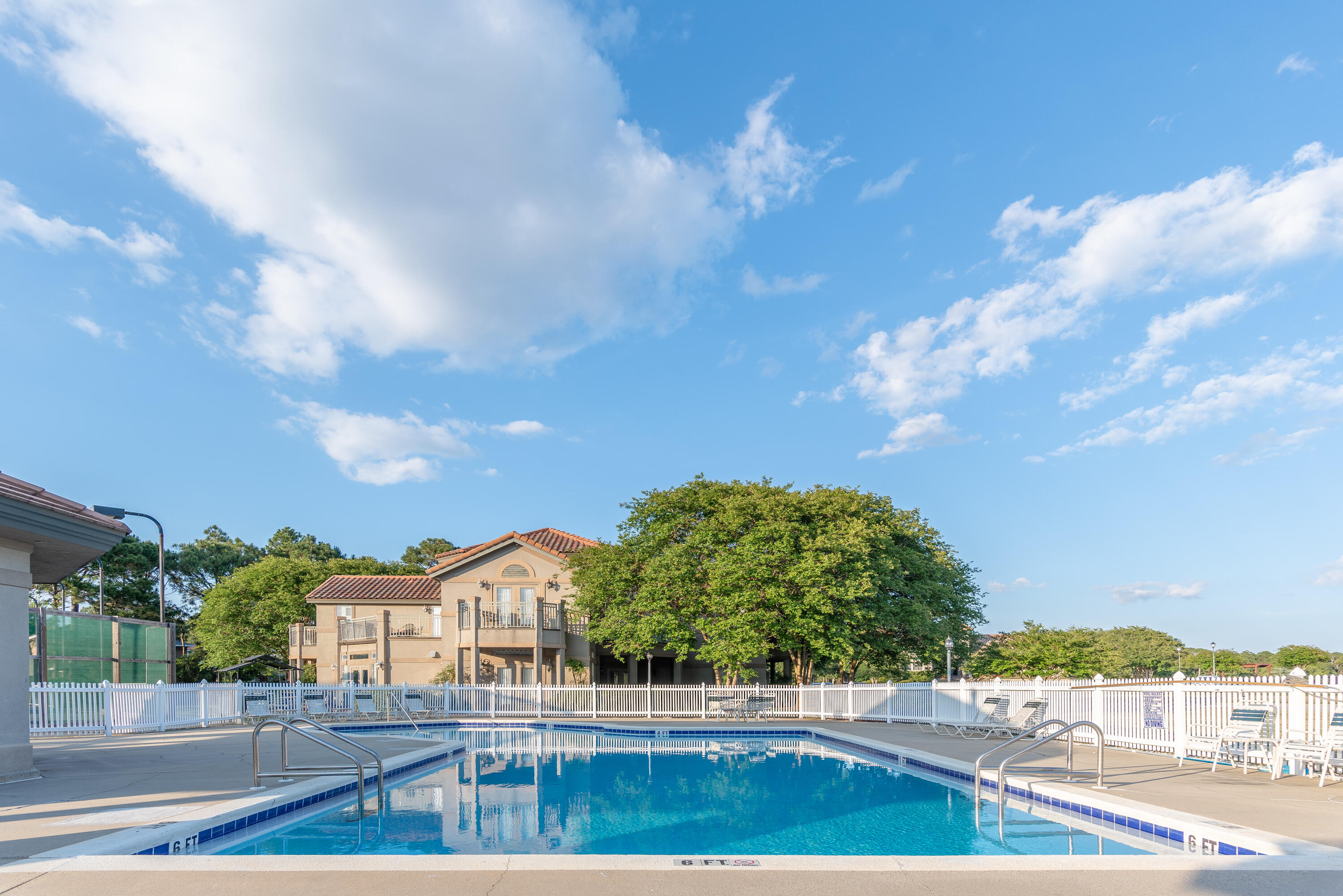 EMERALD BAY PH 1A - Residential