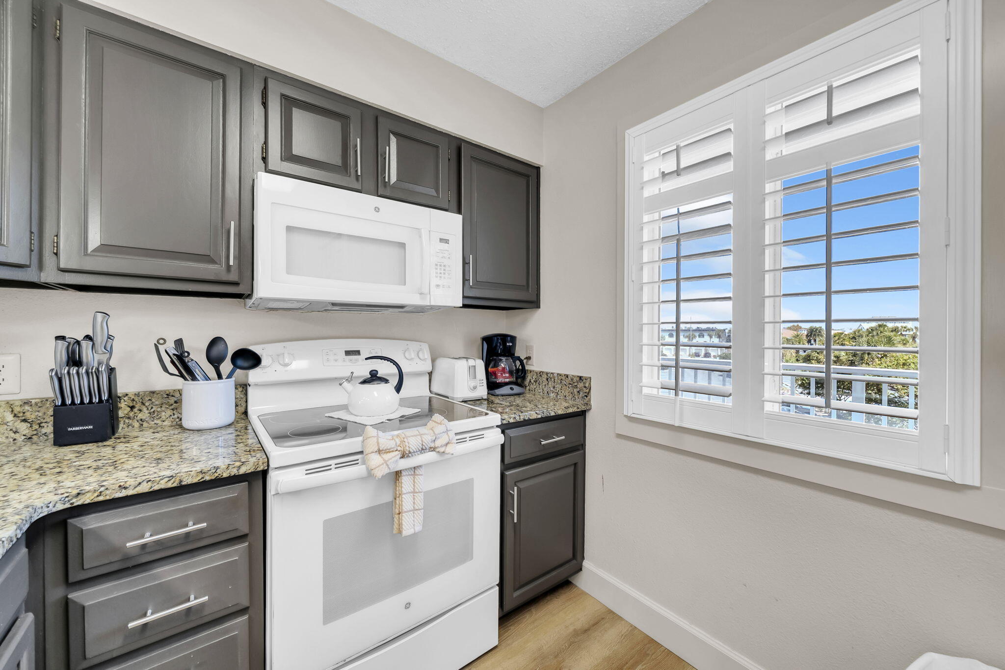 502 Gulf Shore Drive 311