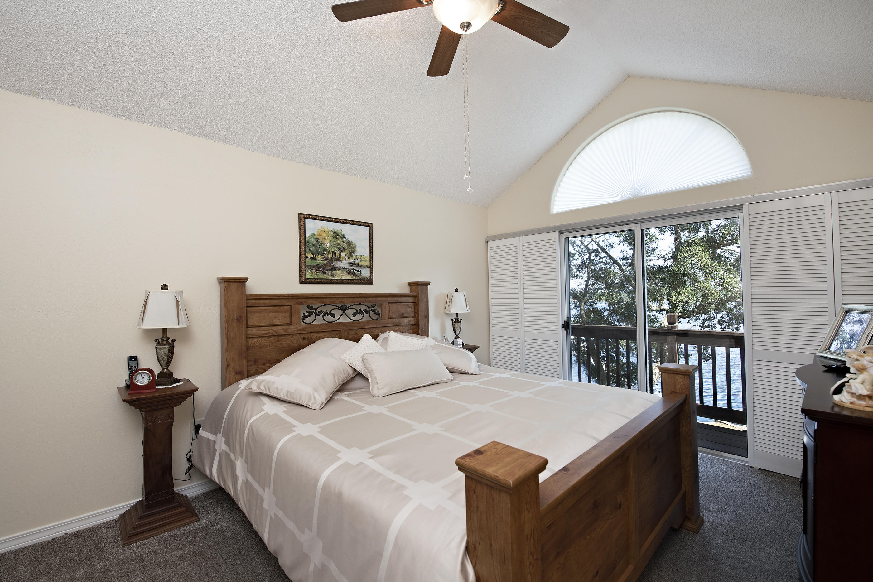 HIDDEN BAY VILLAGE - Residential