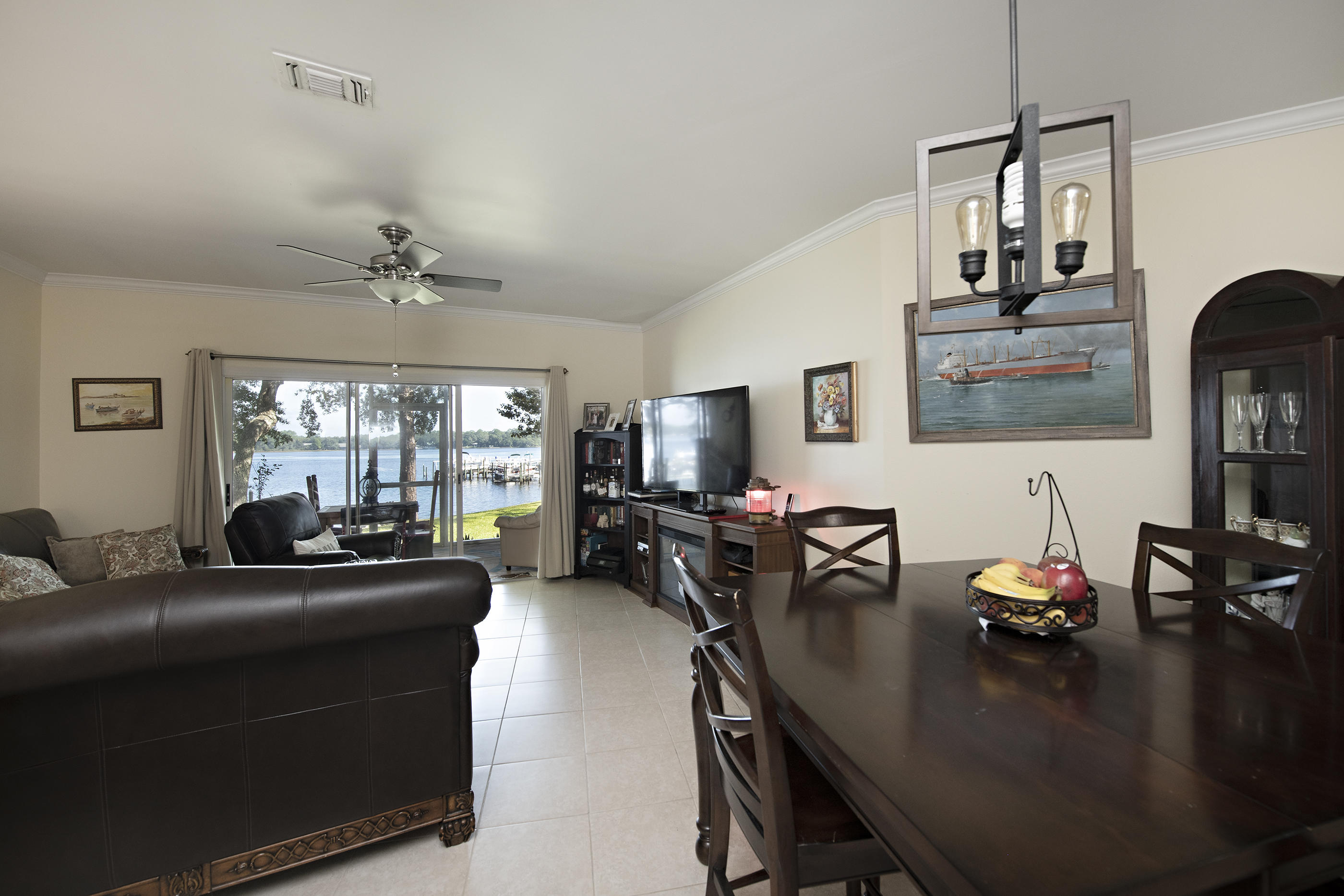 HIDDEN BAY VILLAGE - Residential