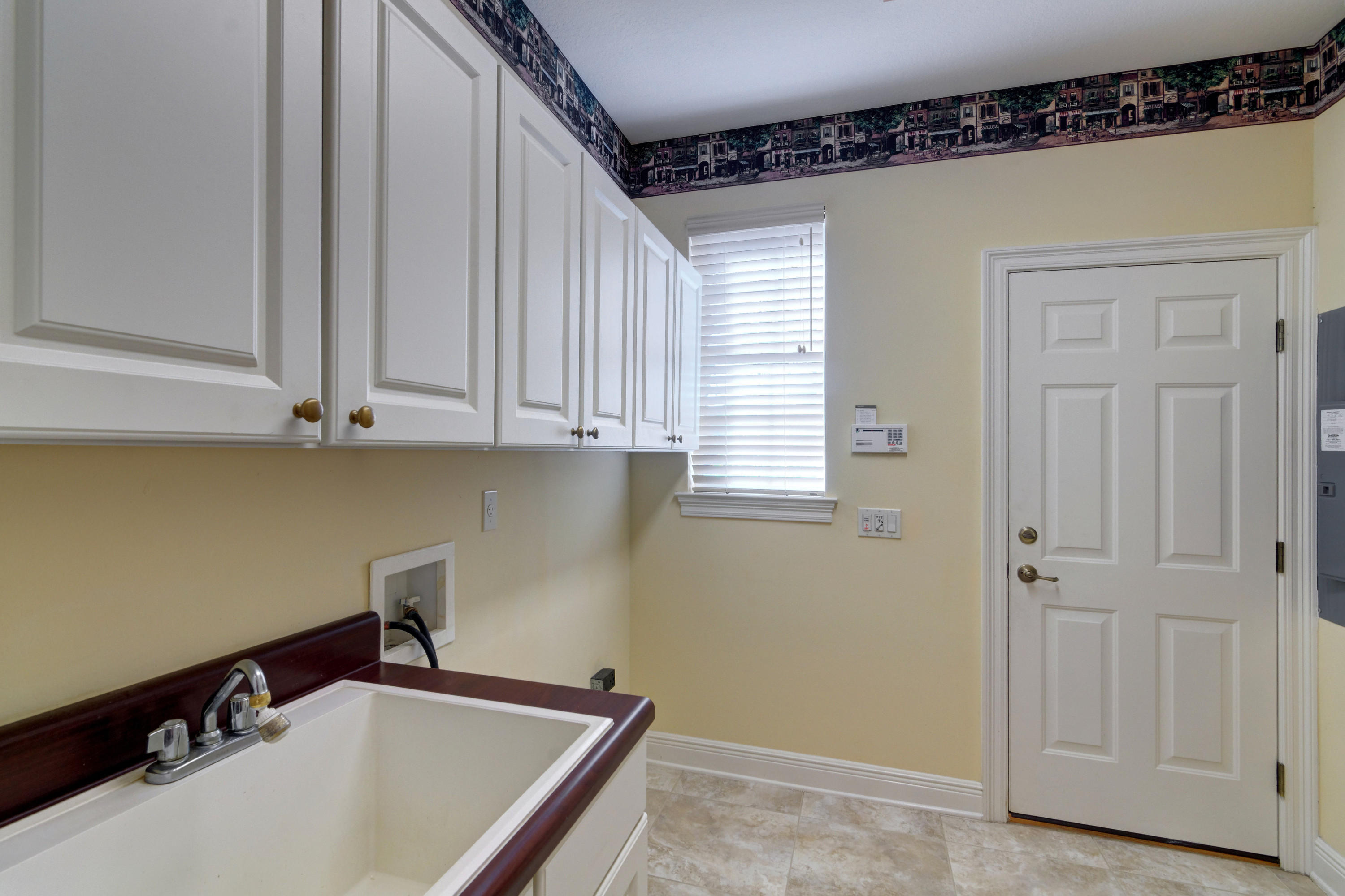 HIDDEN CREEK AT HOLLEY BY THE SEA - Residential