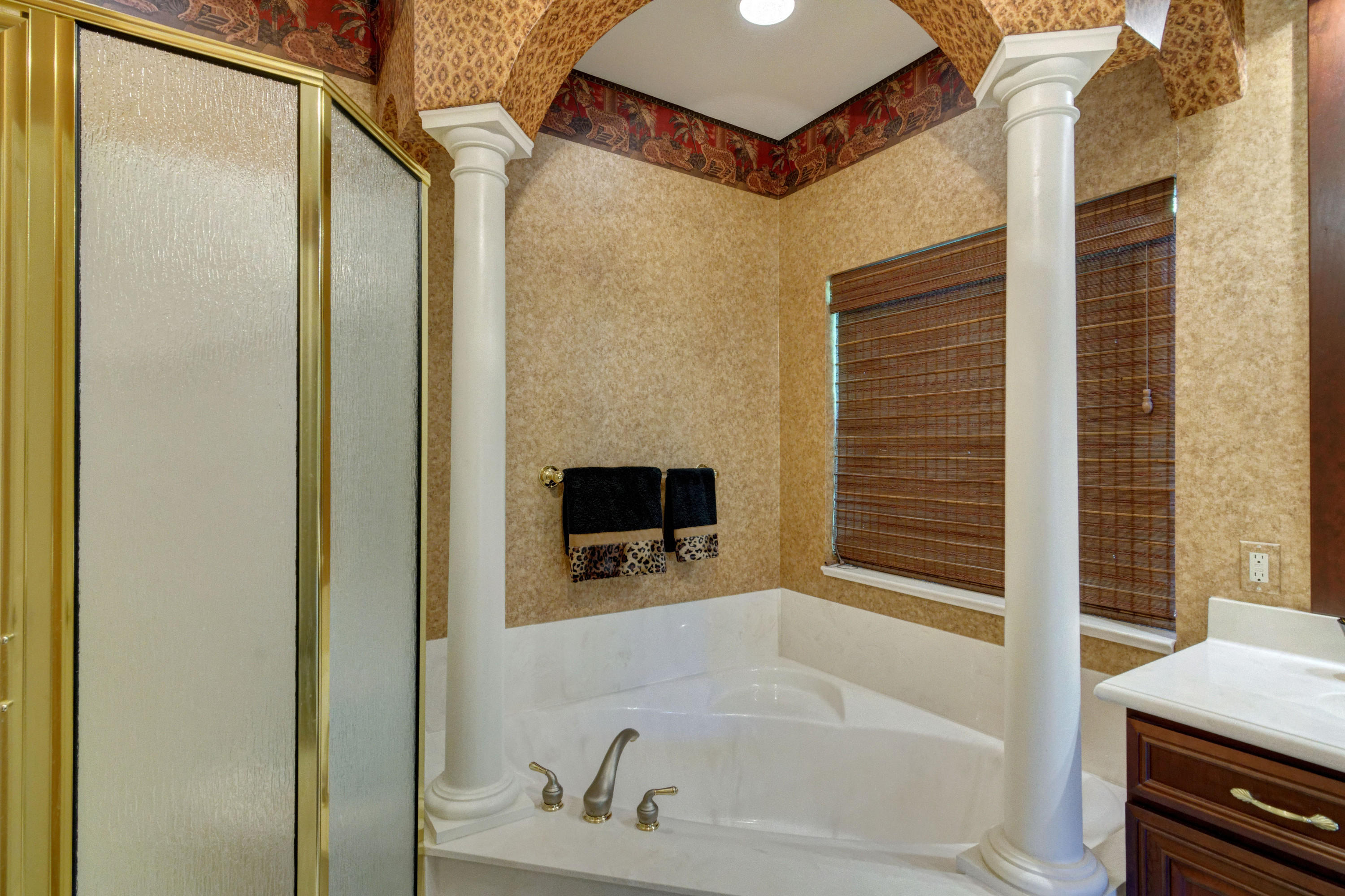 HIDDEN CREEK AT HOLLEY BY THE SEA - Residential