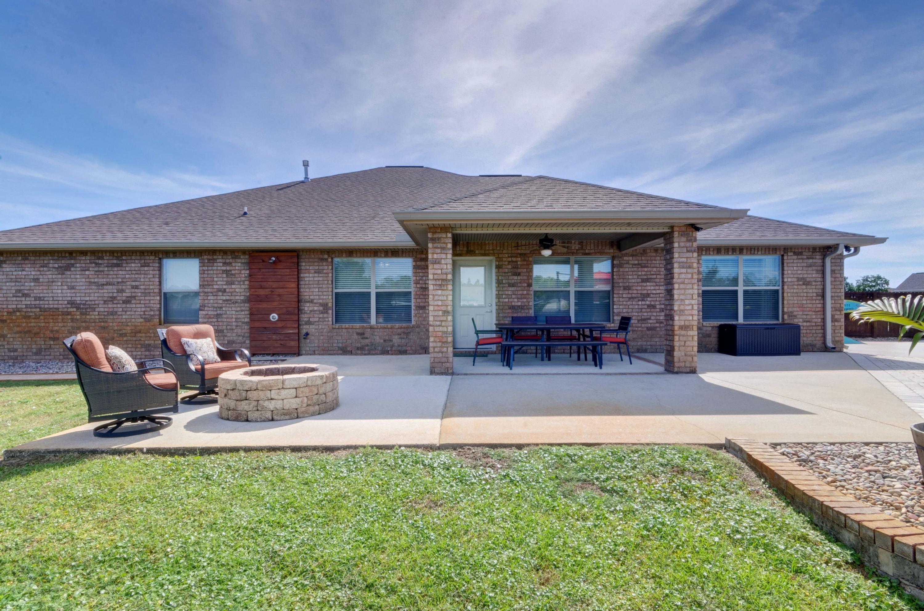 THE MEADOWS - Residential