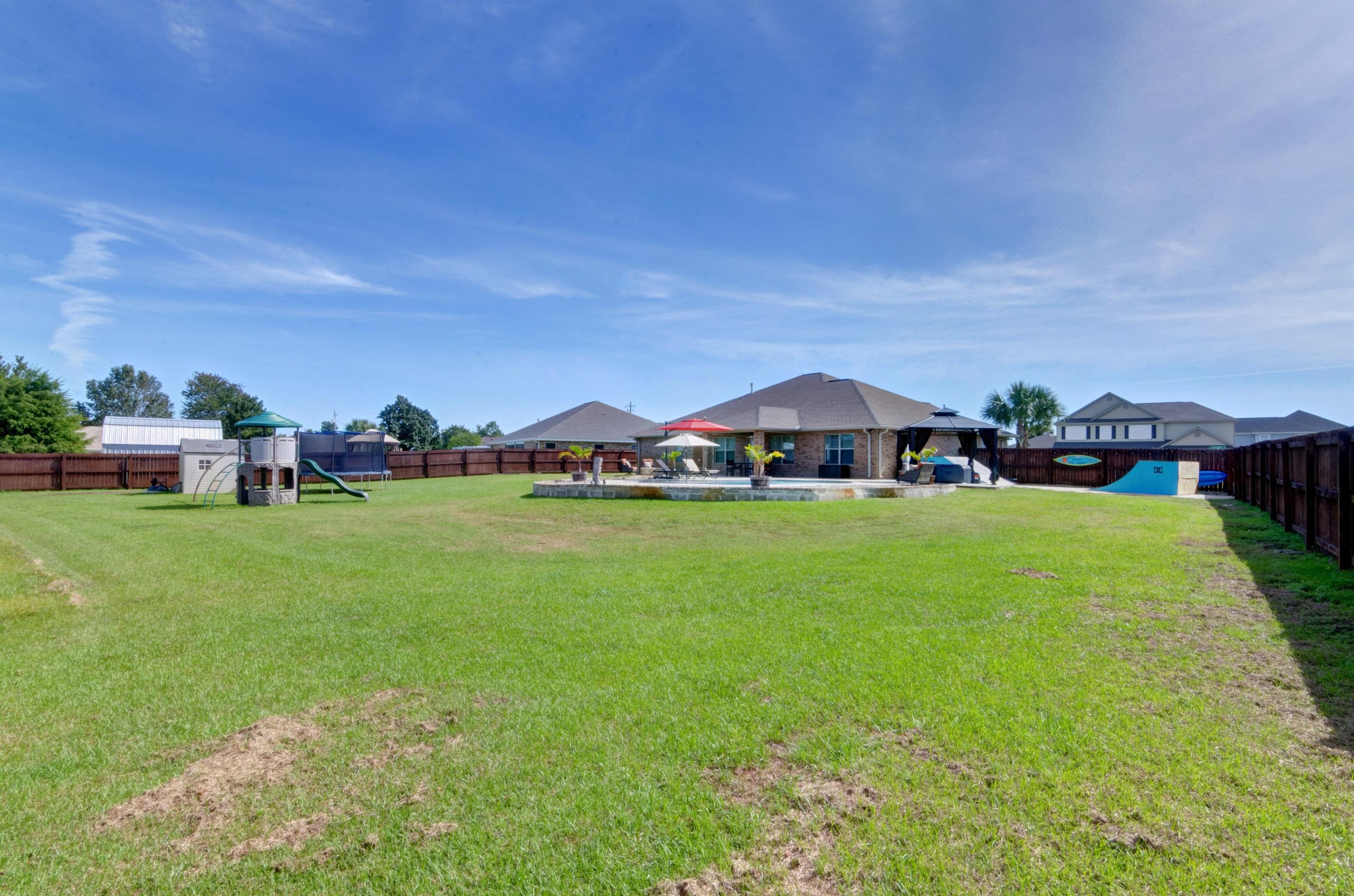 THE MEADOWS - Residential