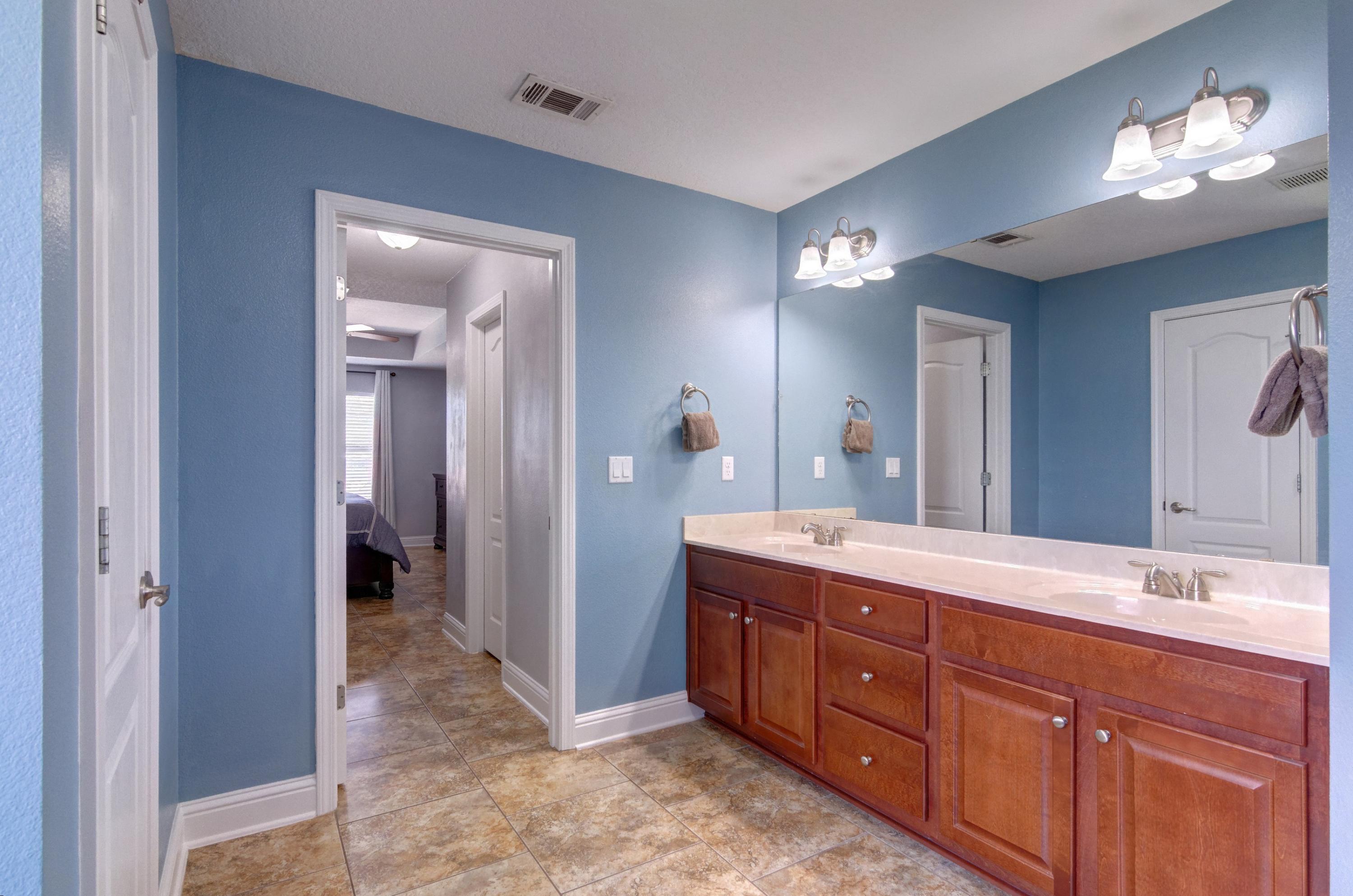 THE MEADOWS - Residential