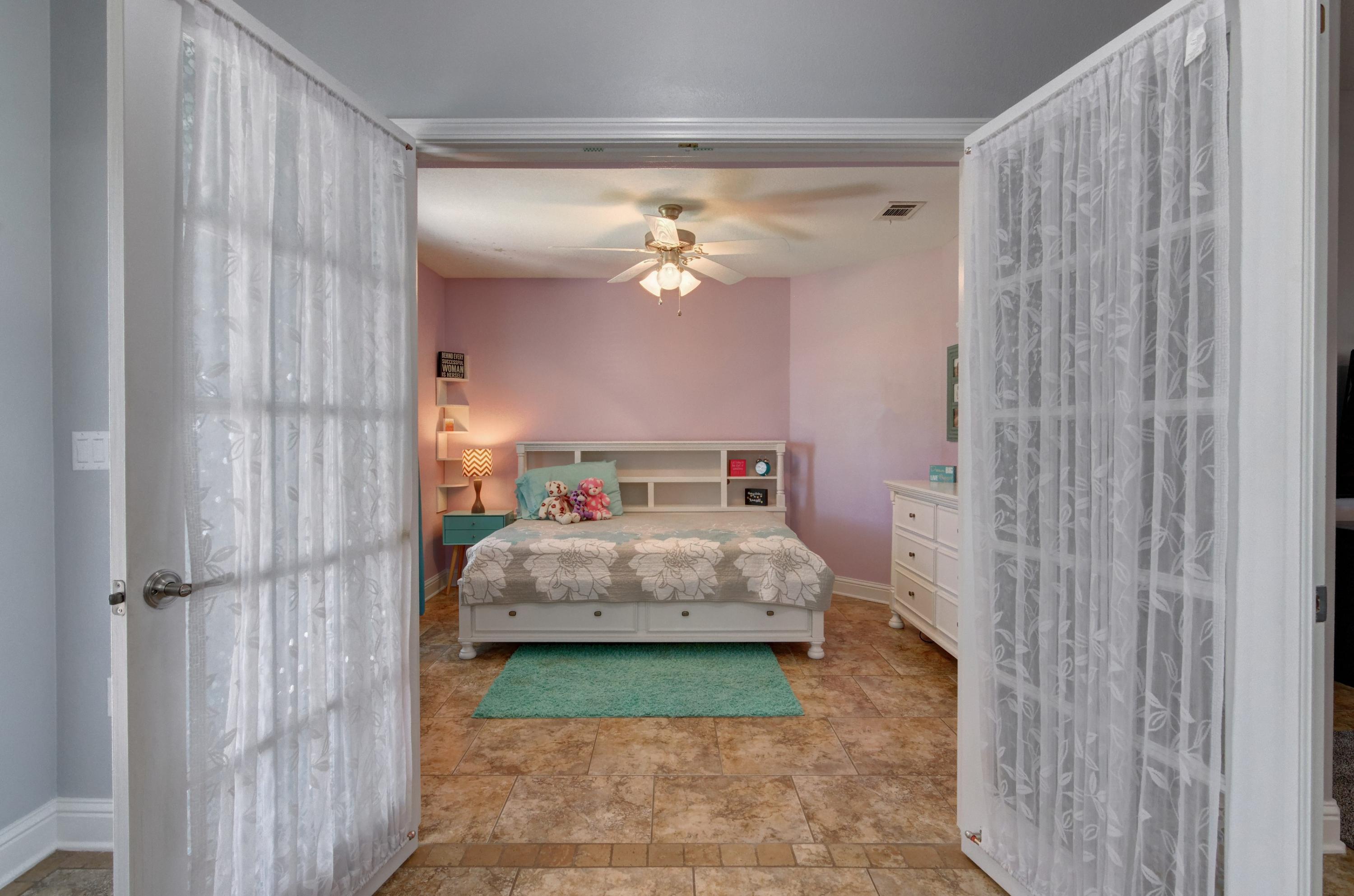 THE MEADOWS - Residential